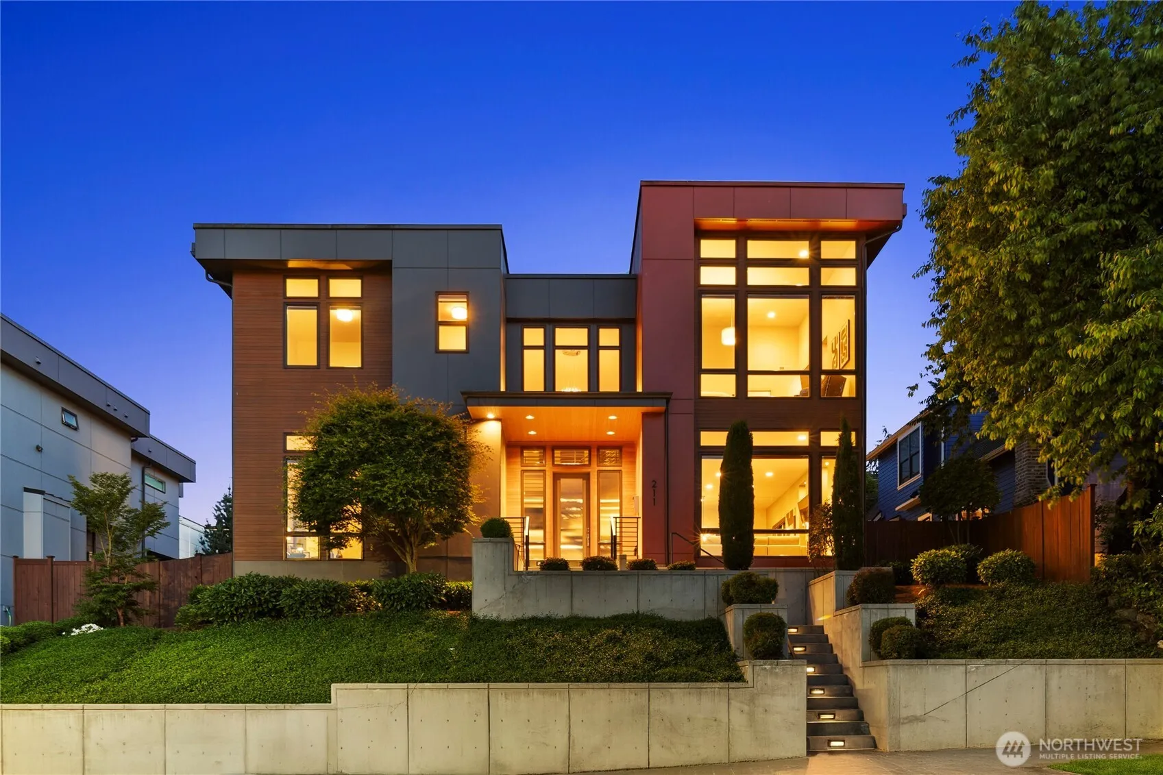 Property photo for 211 Ne 65th Street, Seattle