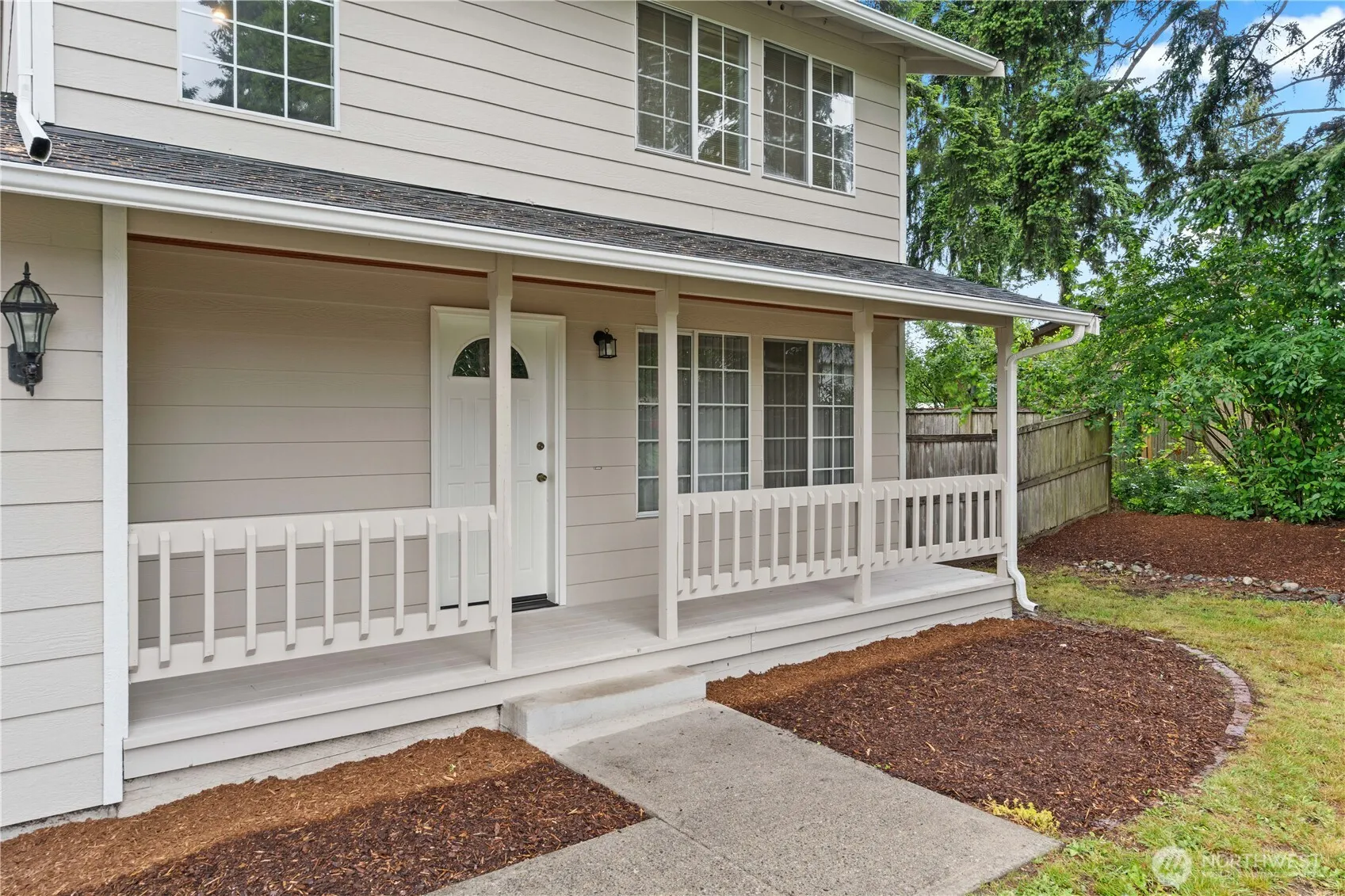 Property photo for 18802 10th Avenue Ct E, Tacoma photo 4