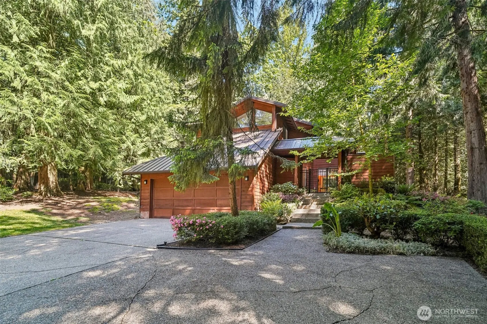 26708 Ne 40th Street, Redmond