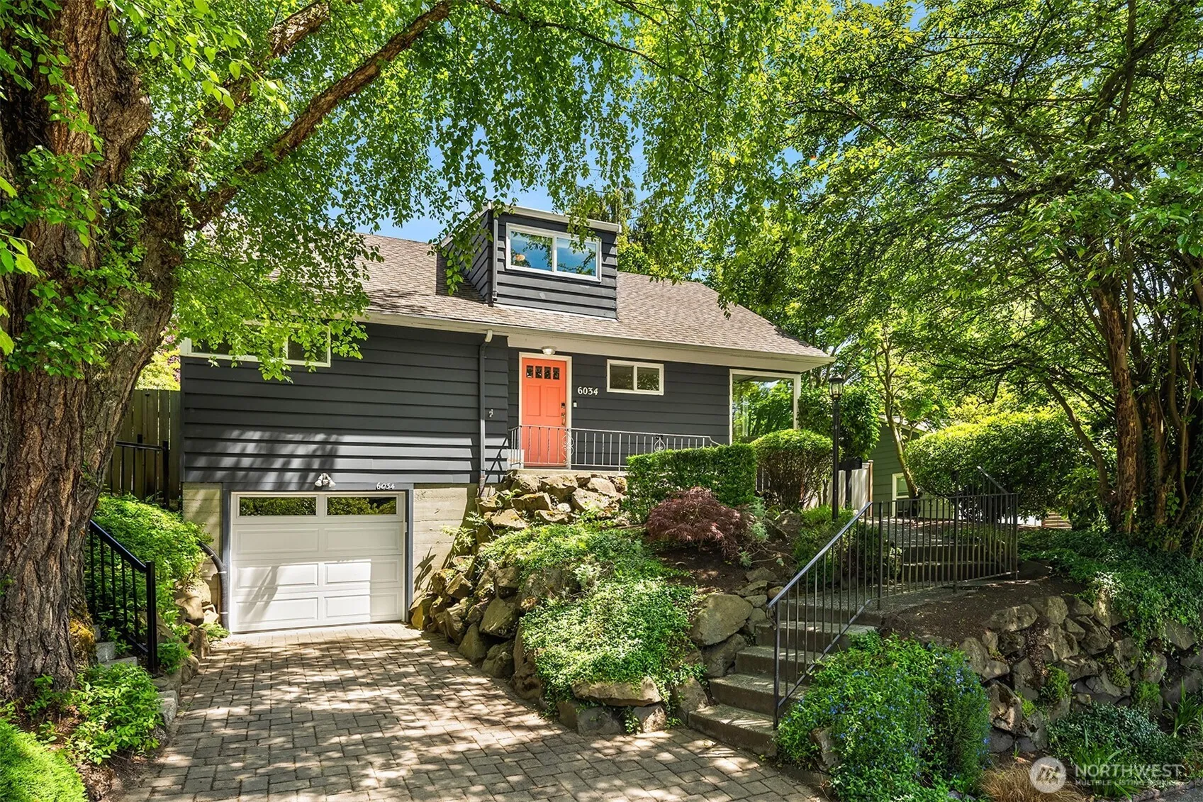 Property photo for 6034 40th Avenue Ne, Seattle