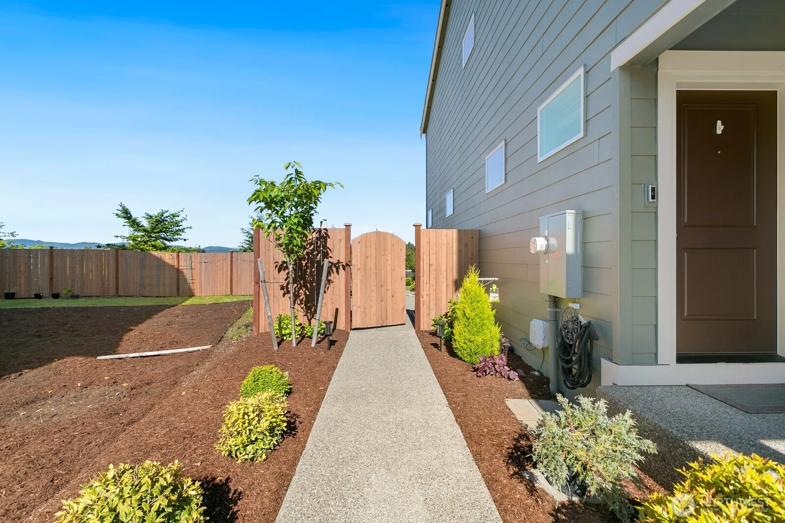 Property photo for 6451 Randolph Drive Ne, Bremerton photo 4