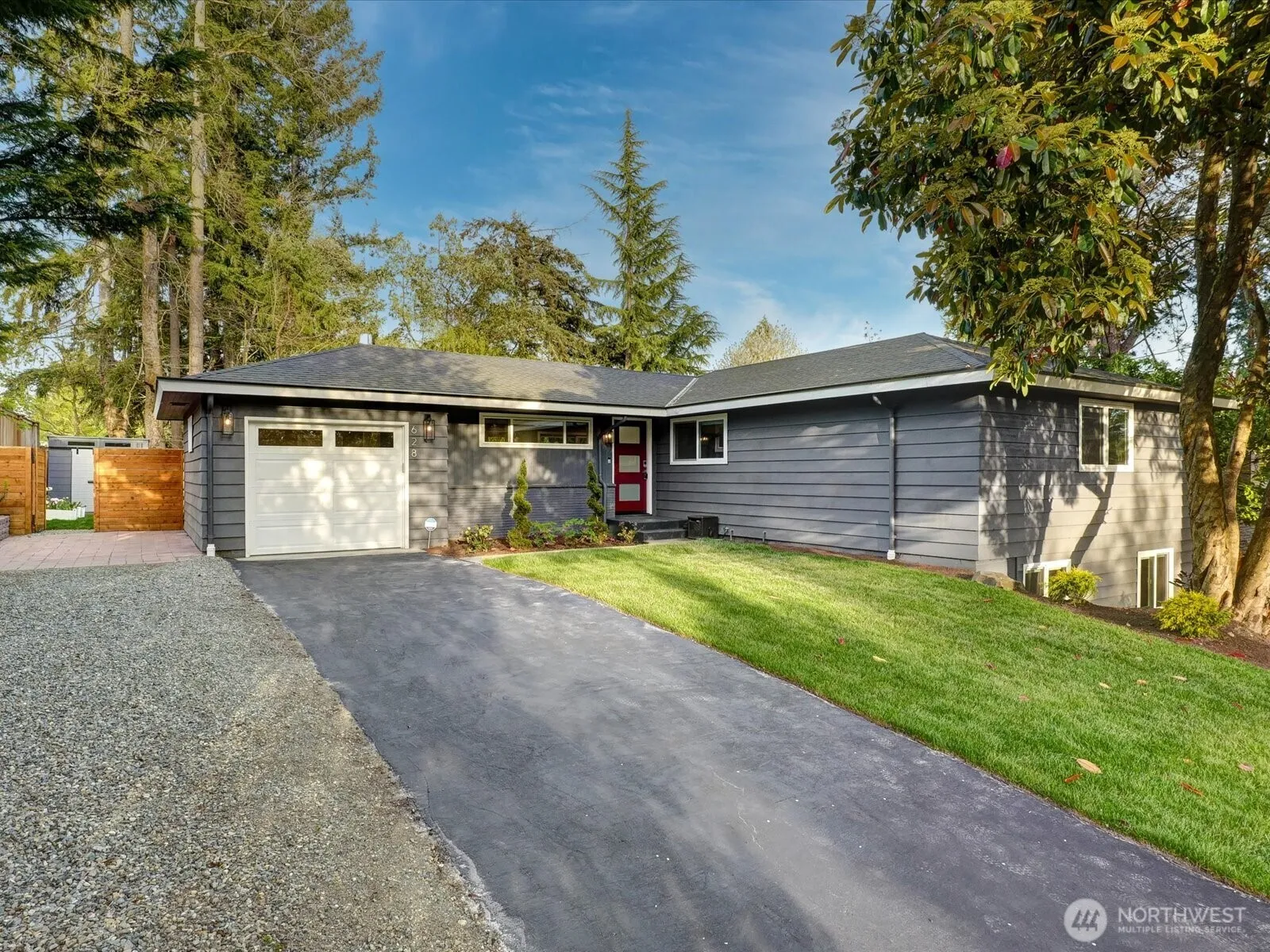 628 163rd Avenue Se, Bellevue