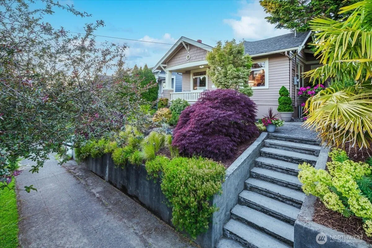 Property photo for 136 Nw 74th Street, Seattle photo 4