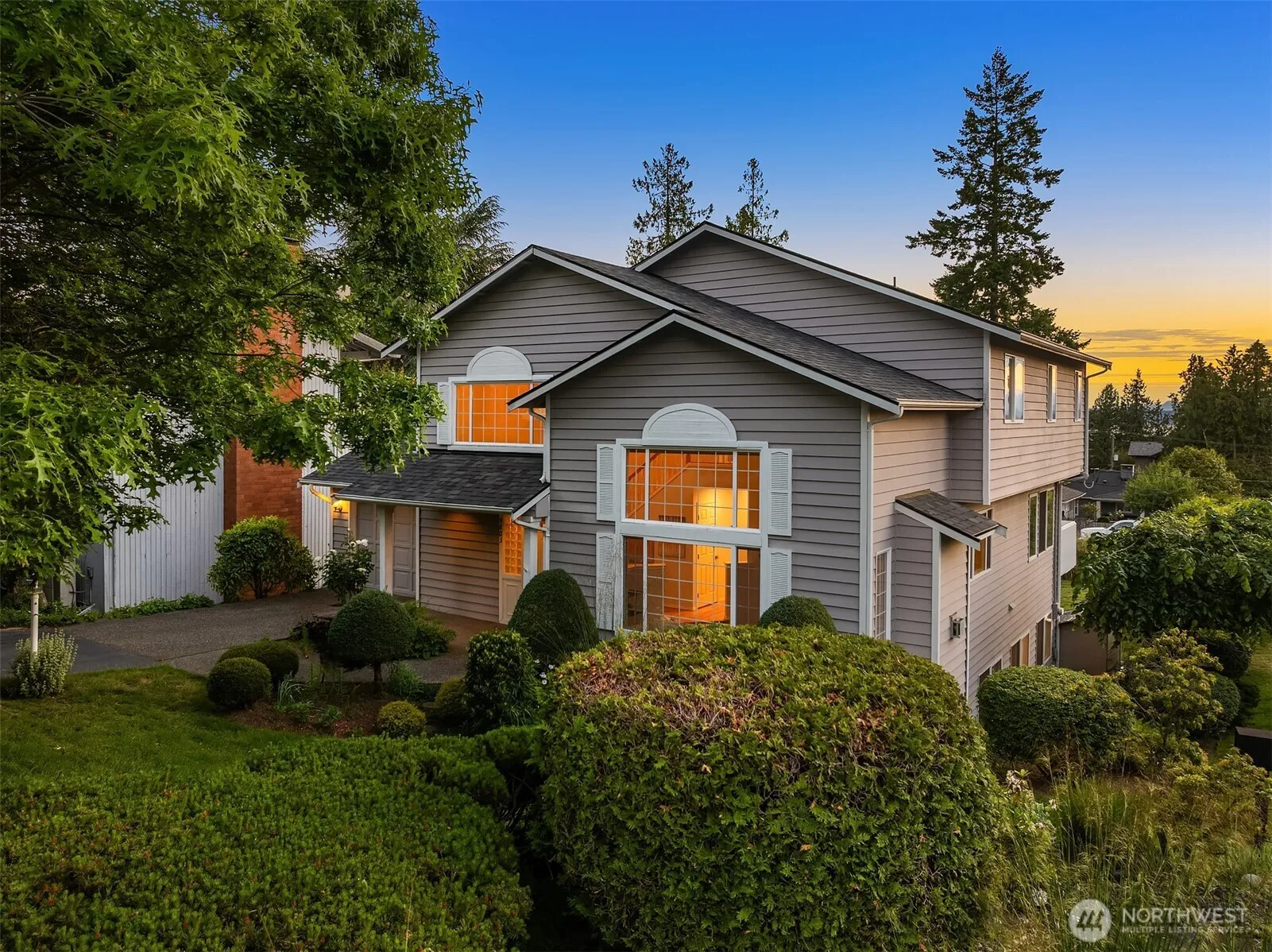 Property photo for 9603 California Avenue Sw, Seattle