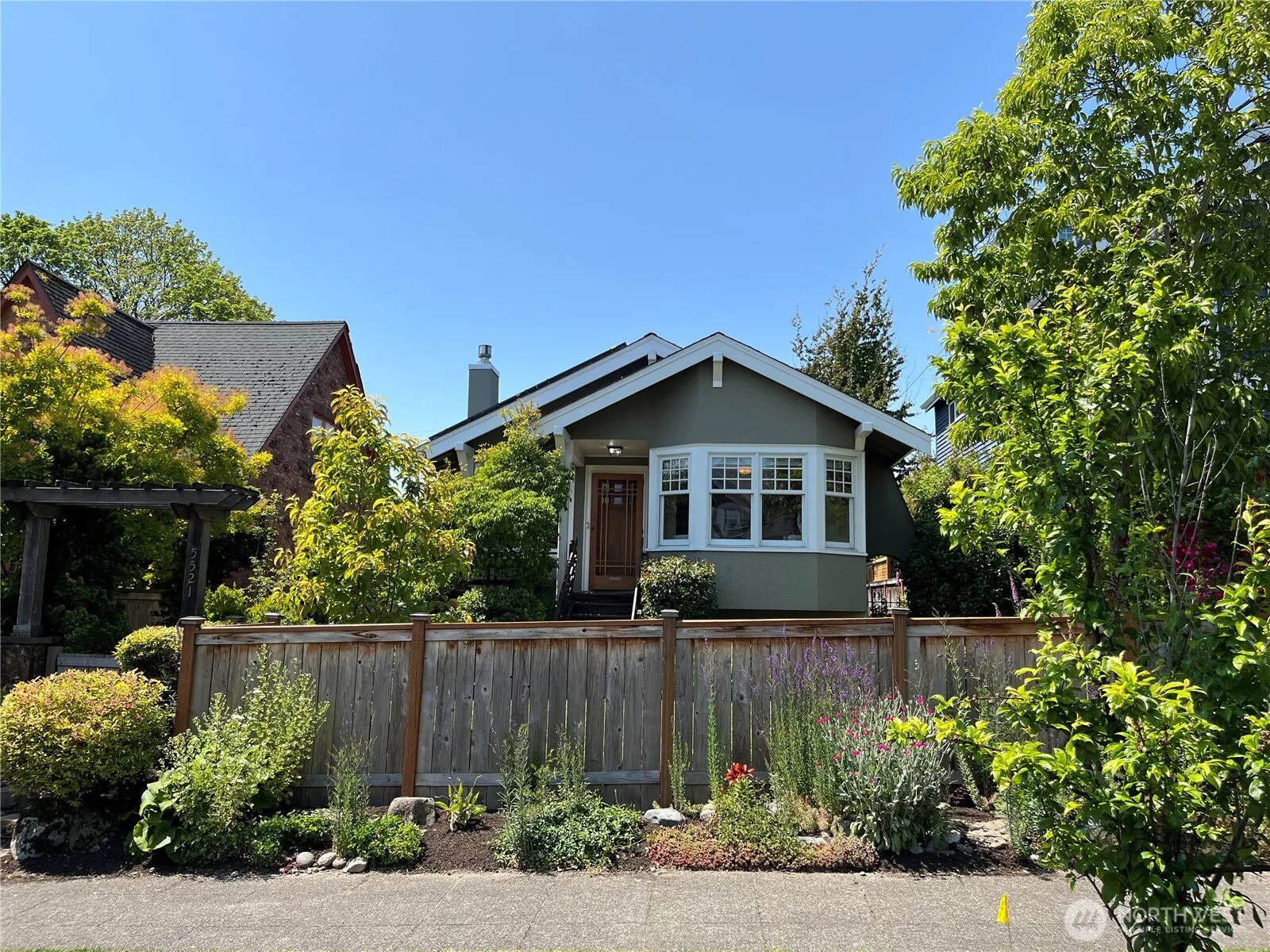 Property photo for 5521 34th Avenue Ne, Seattle