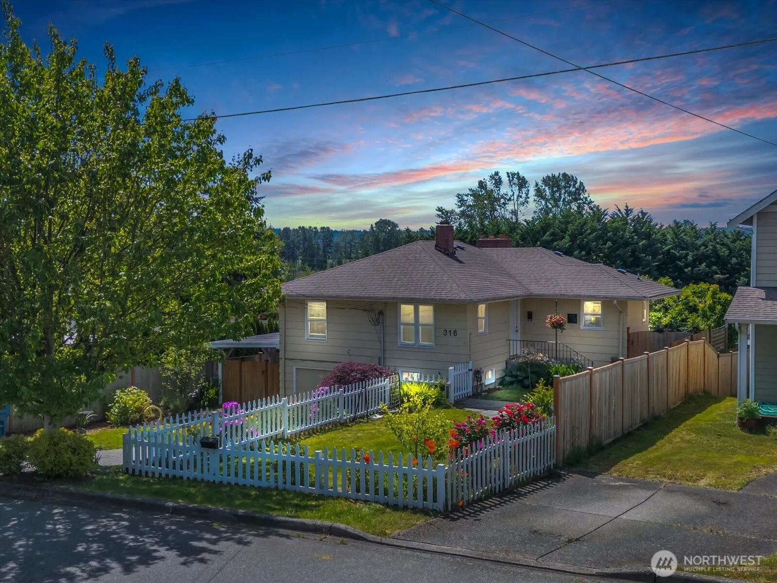 Property photo for 316 Avenue J, Snohomish