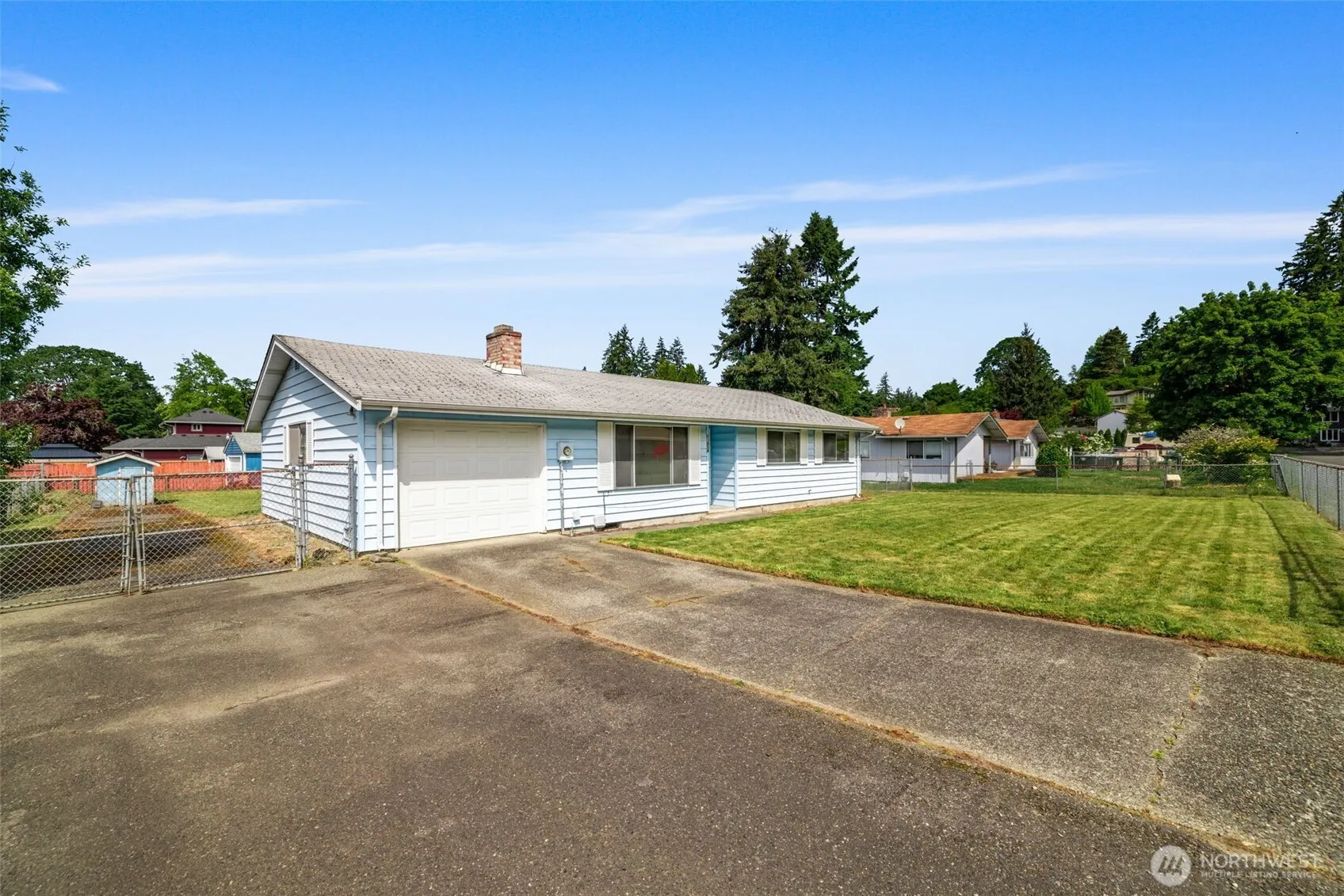 Property photo for 13014 3rd Avenue Ct E, Tacoma photo 2