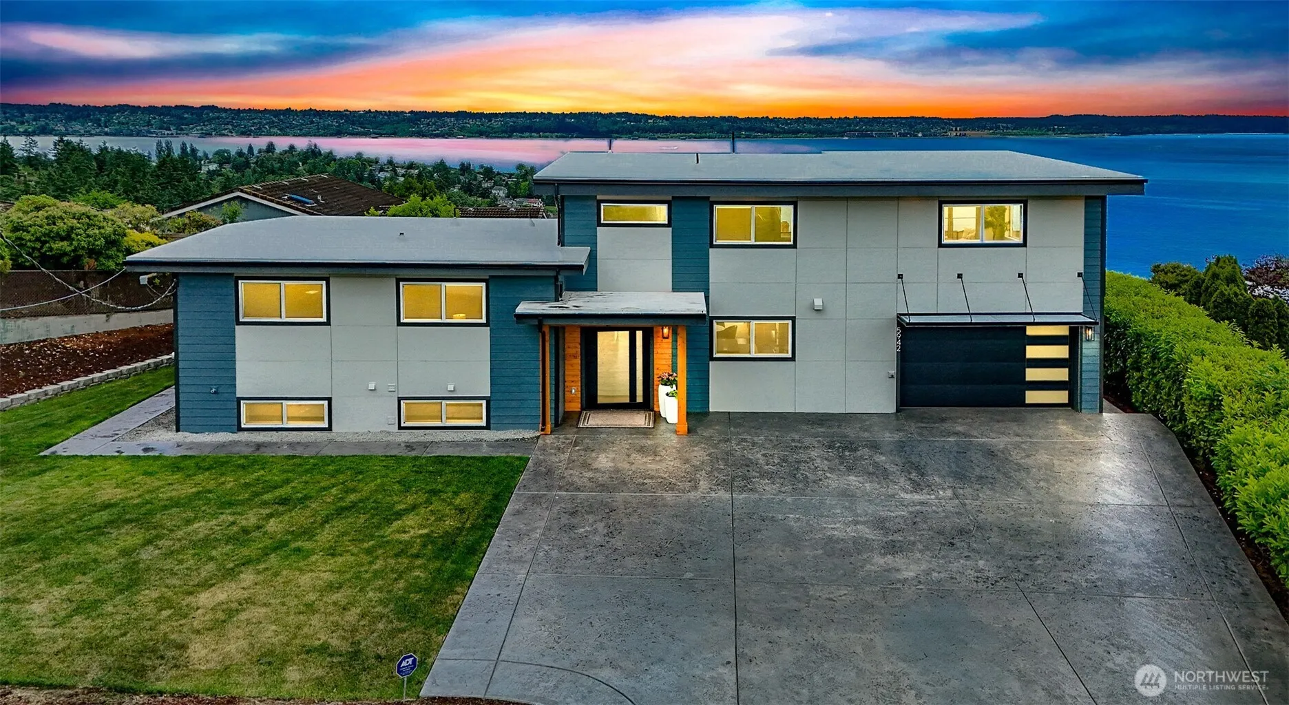 5942 Beverly Avenue Ne, Tacoma