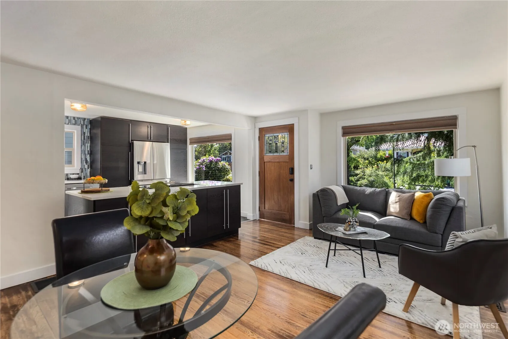 Property photo for 8414 9th Avenue Sw, Seattle photo 3
