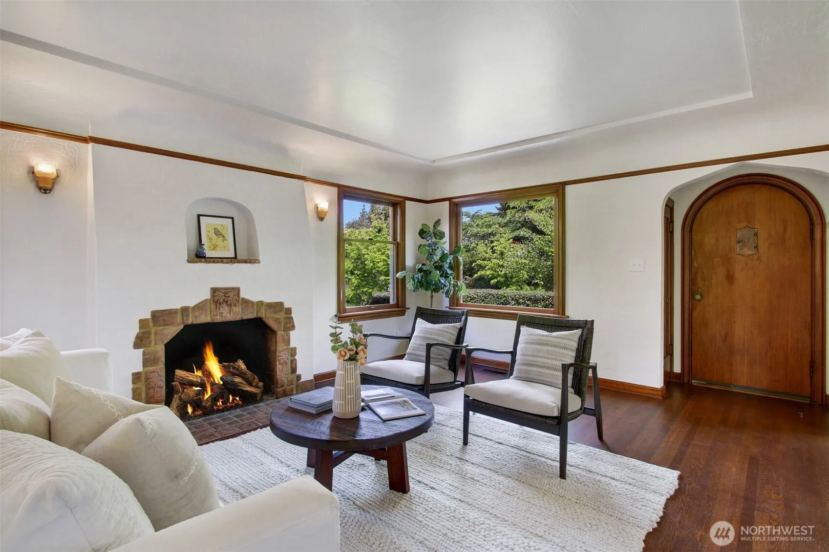 Property photo for 8015 Jones Avenue Nw, Seattle photo 4