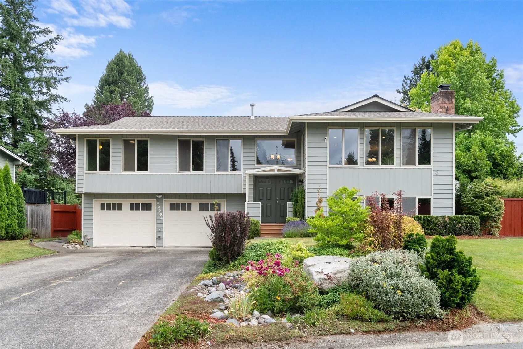 Property photo for 13304 S 248th Place, Kent photo 2