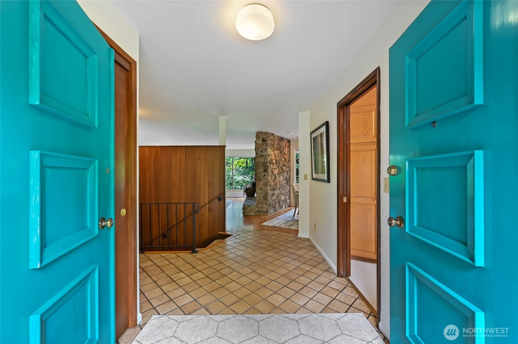 Property photo for 13517 Northshire Road Nw, Seattle photo 3