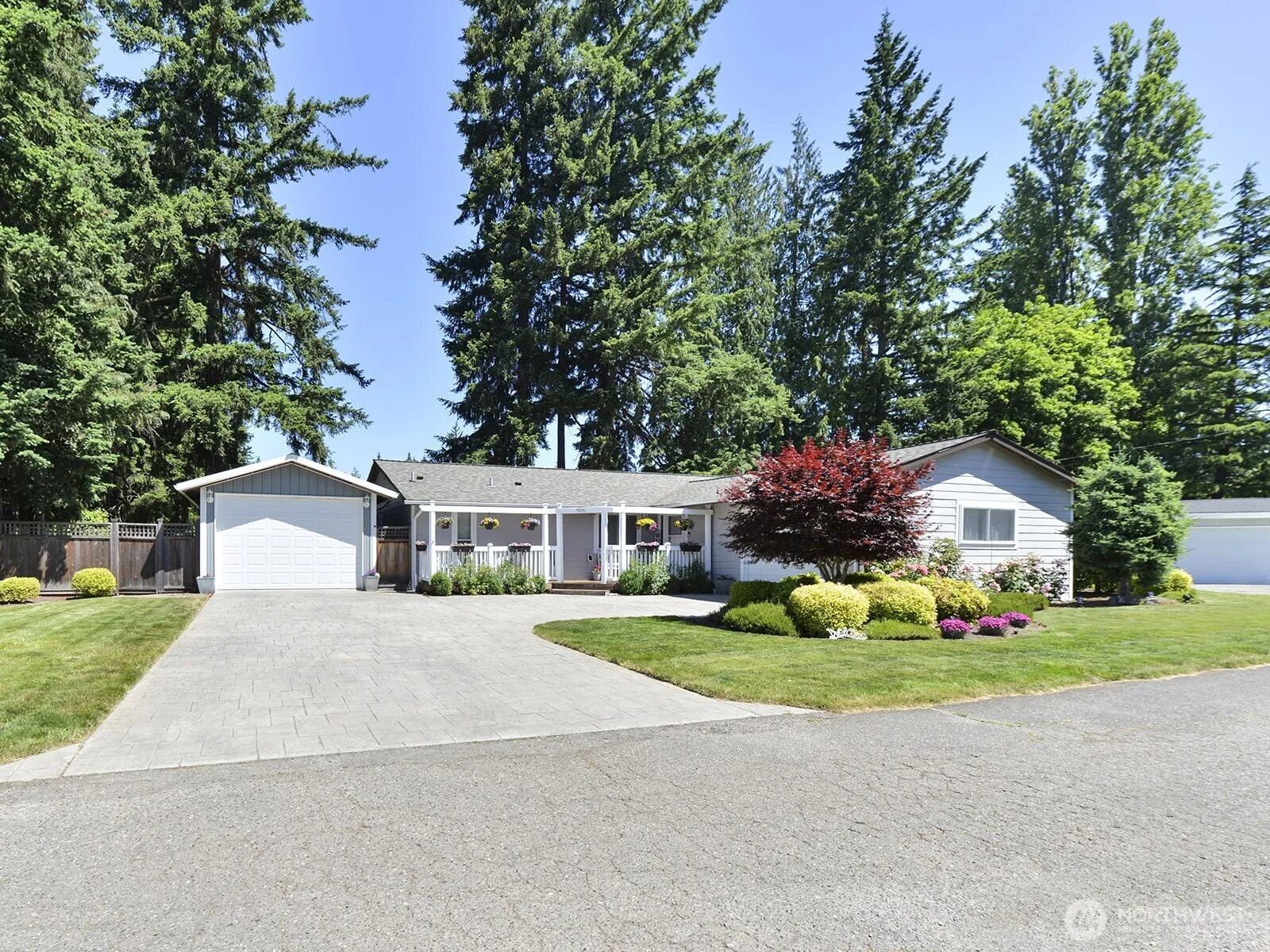 906 164th Avenue Ne, Bellevue