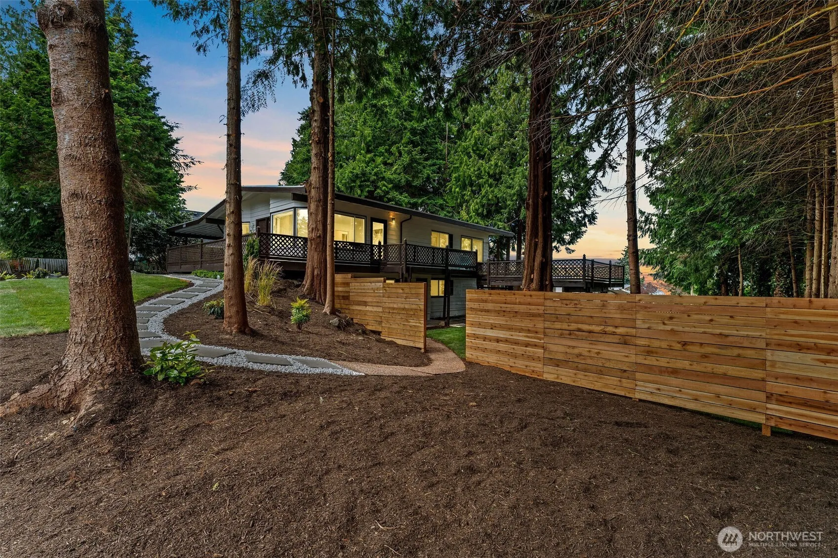 Property photo for 638 Sw 299th Place, Federal Way photo 5