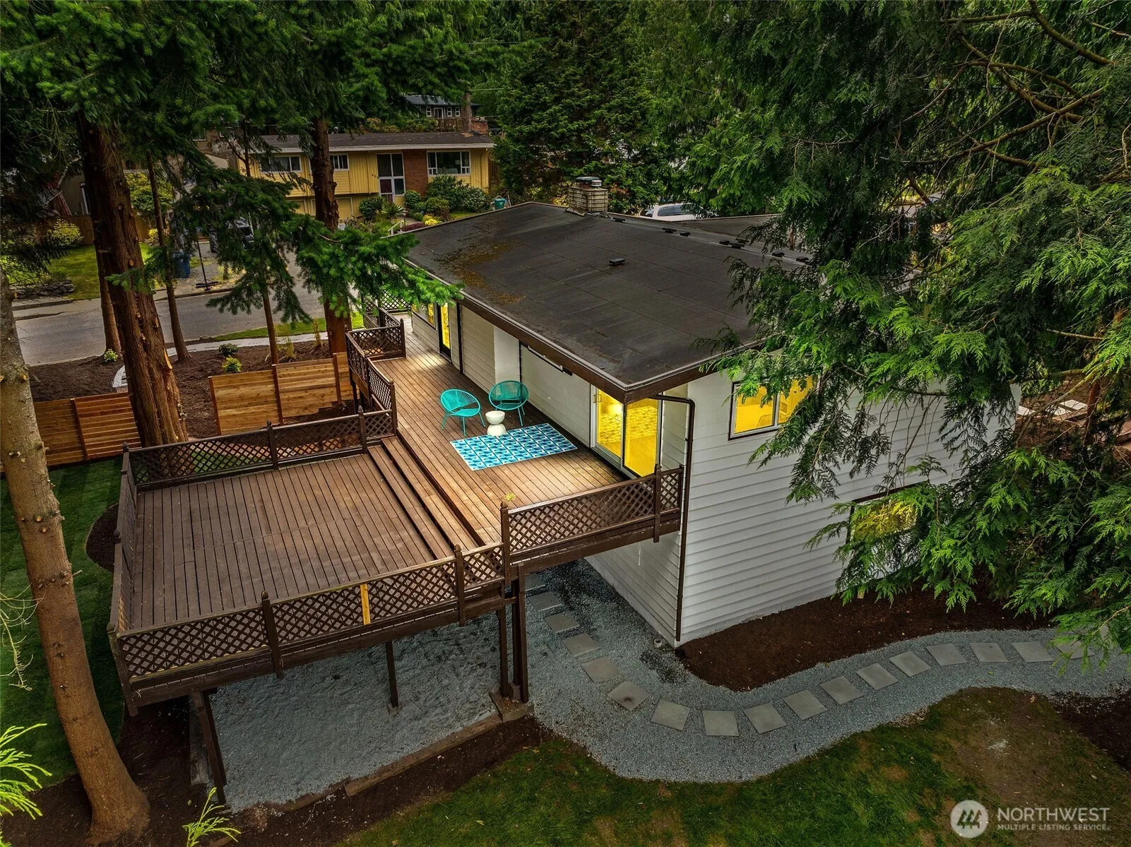 Property photo for 638 Sw 299th Place, Federal Way photo 2