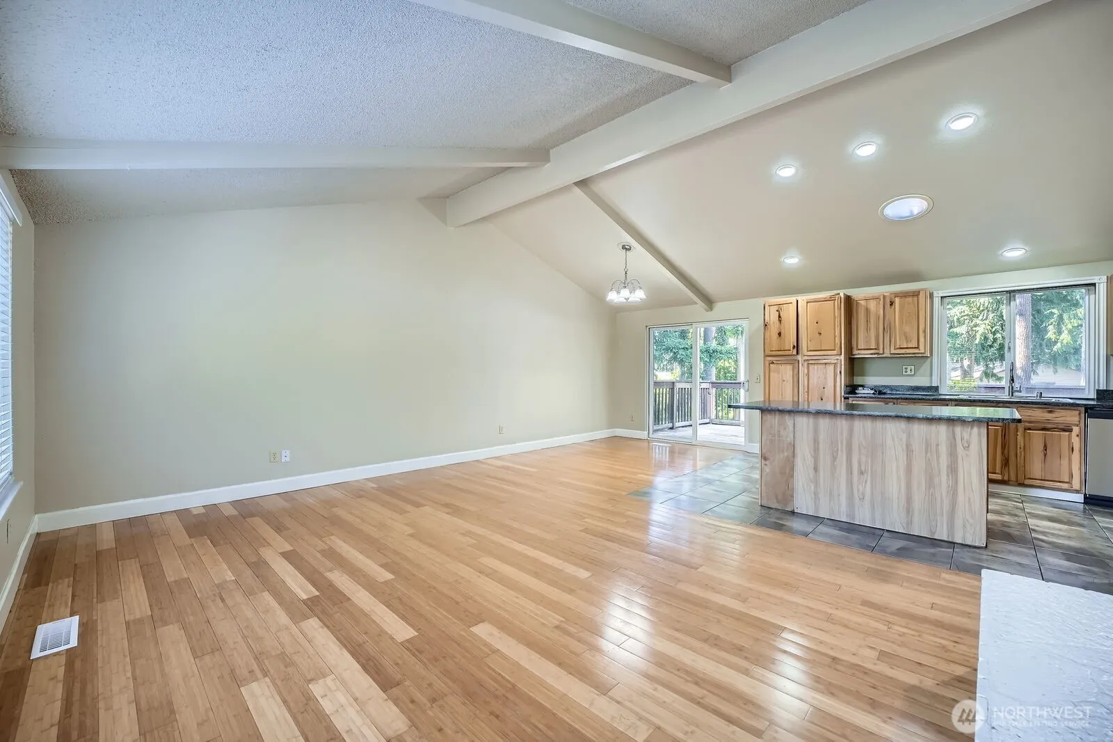 Property photo for 10911 150th Street Ct E, Puyallup photo 3