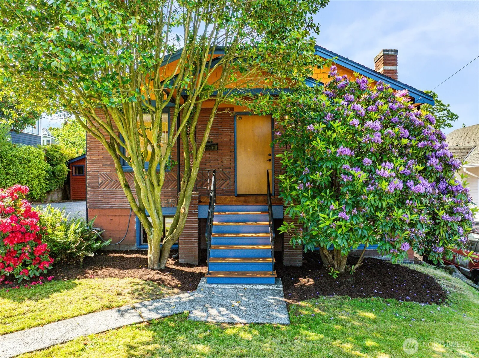 Property photo for 327 Nw 52nd Street, Seattle