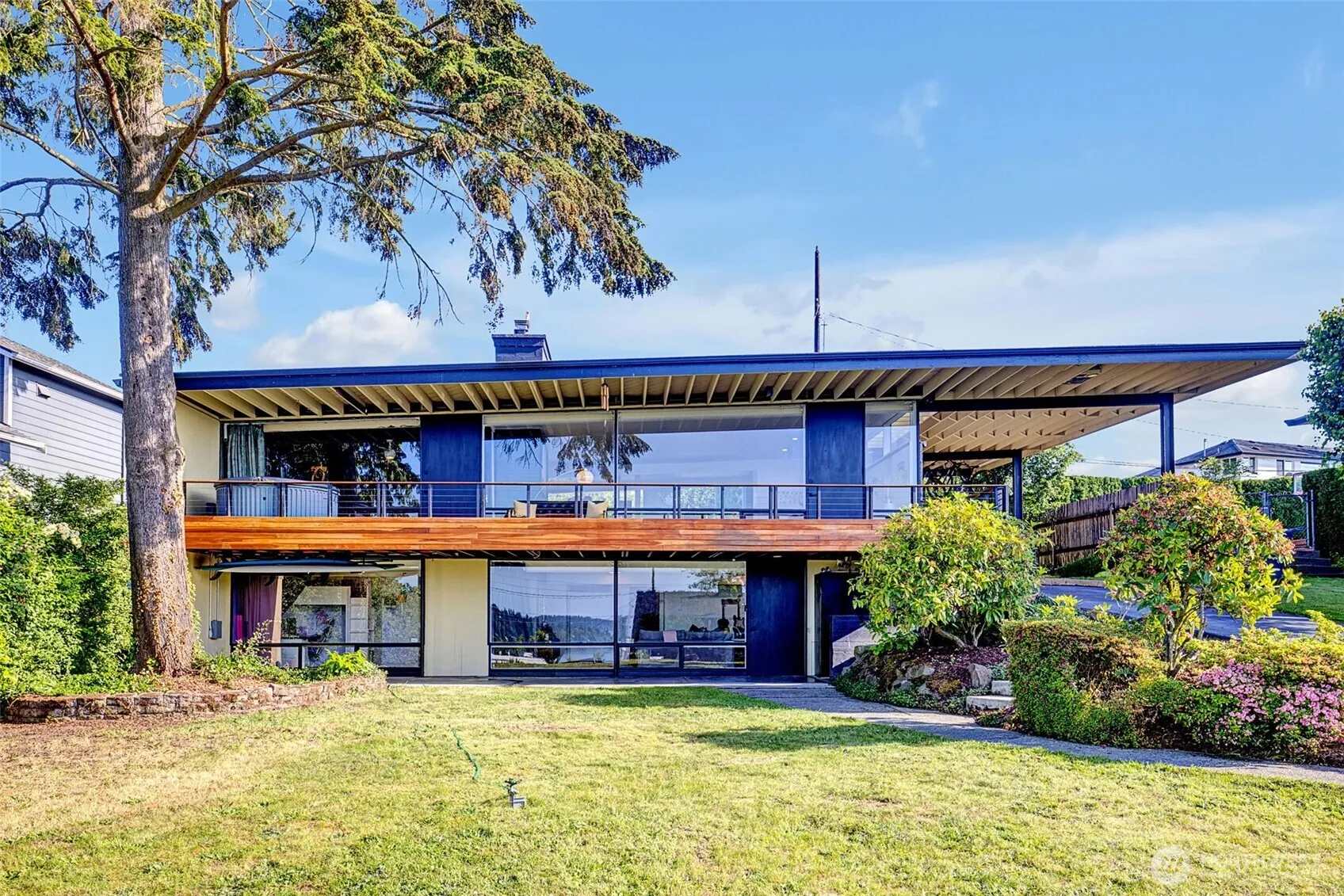 Property photo for 7221 S Sunnycrest Road, Seattle photo 3