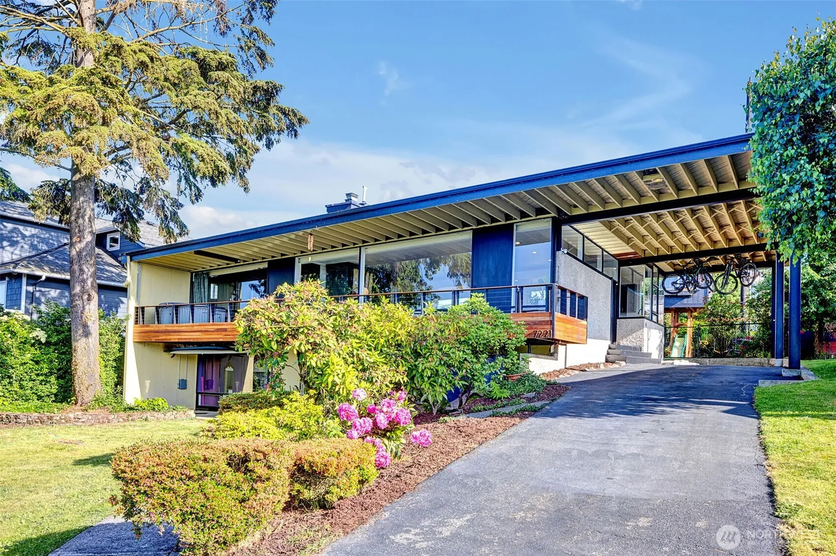 Property photo for 7221 S Sunnycrest Road, Seattle
