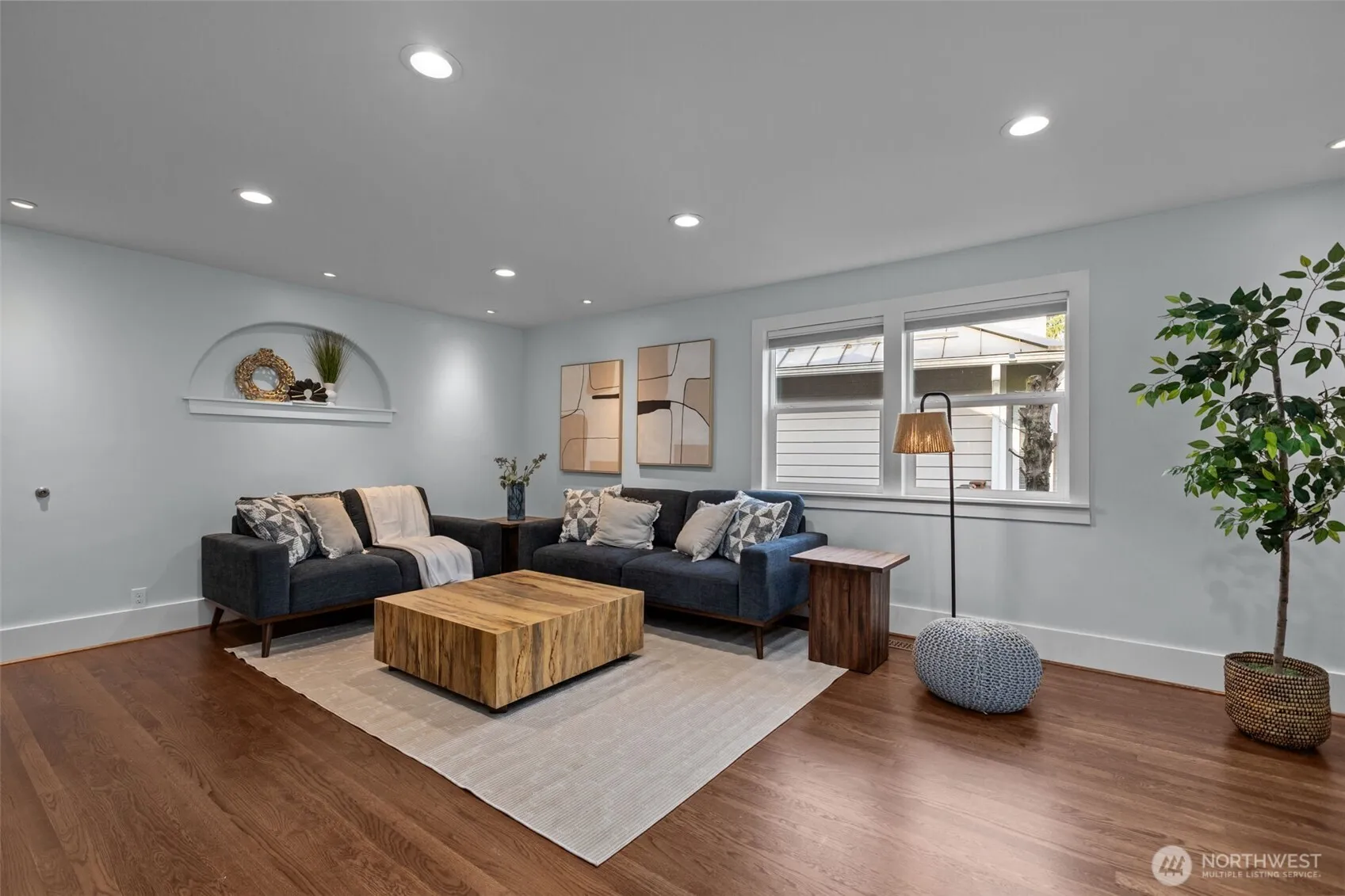 Property photo for 1716 N 125th Street, Seattle photo 2