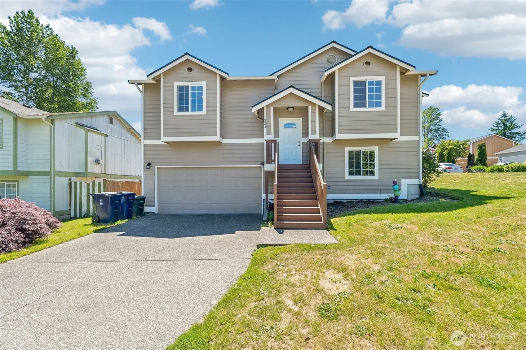 Property photo for 324 E 48th Street Dr, Tacoma