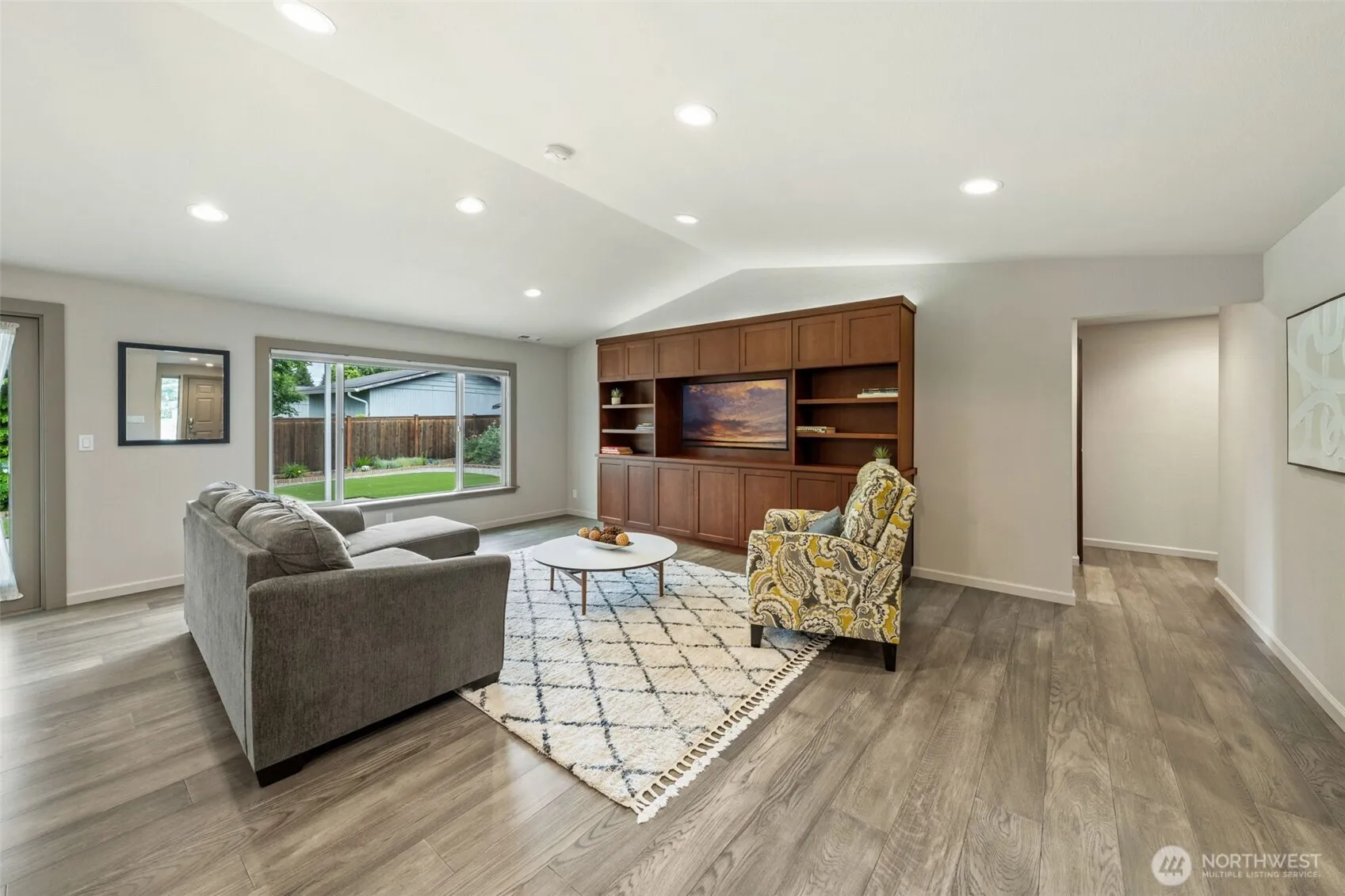 Property photo for 2620 Ne 23rd Place, Renton photo 2
