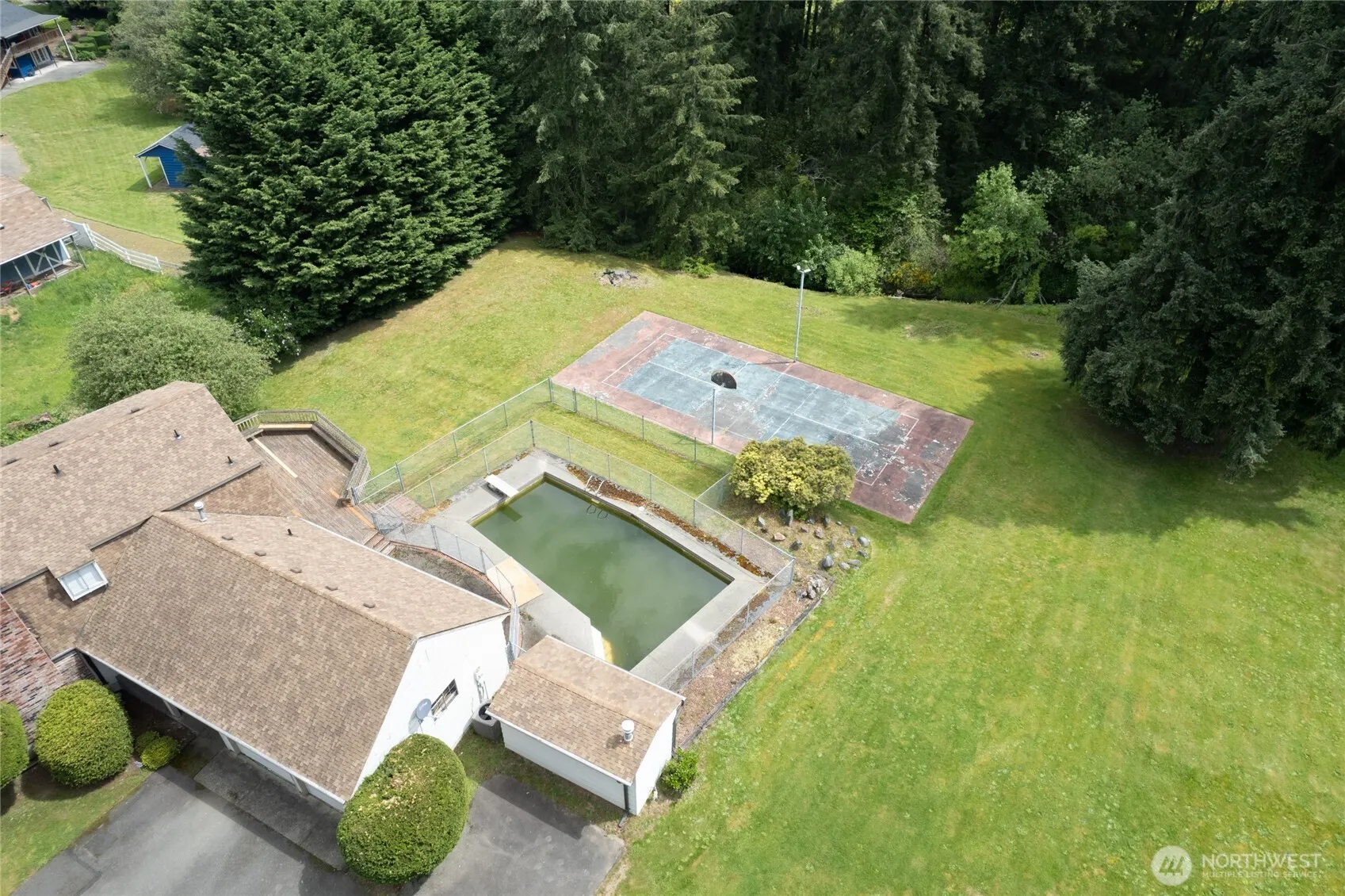 Property photo for 7321 25th Avenue E, Tacoma photo 2