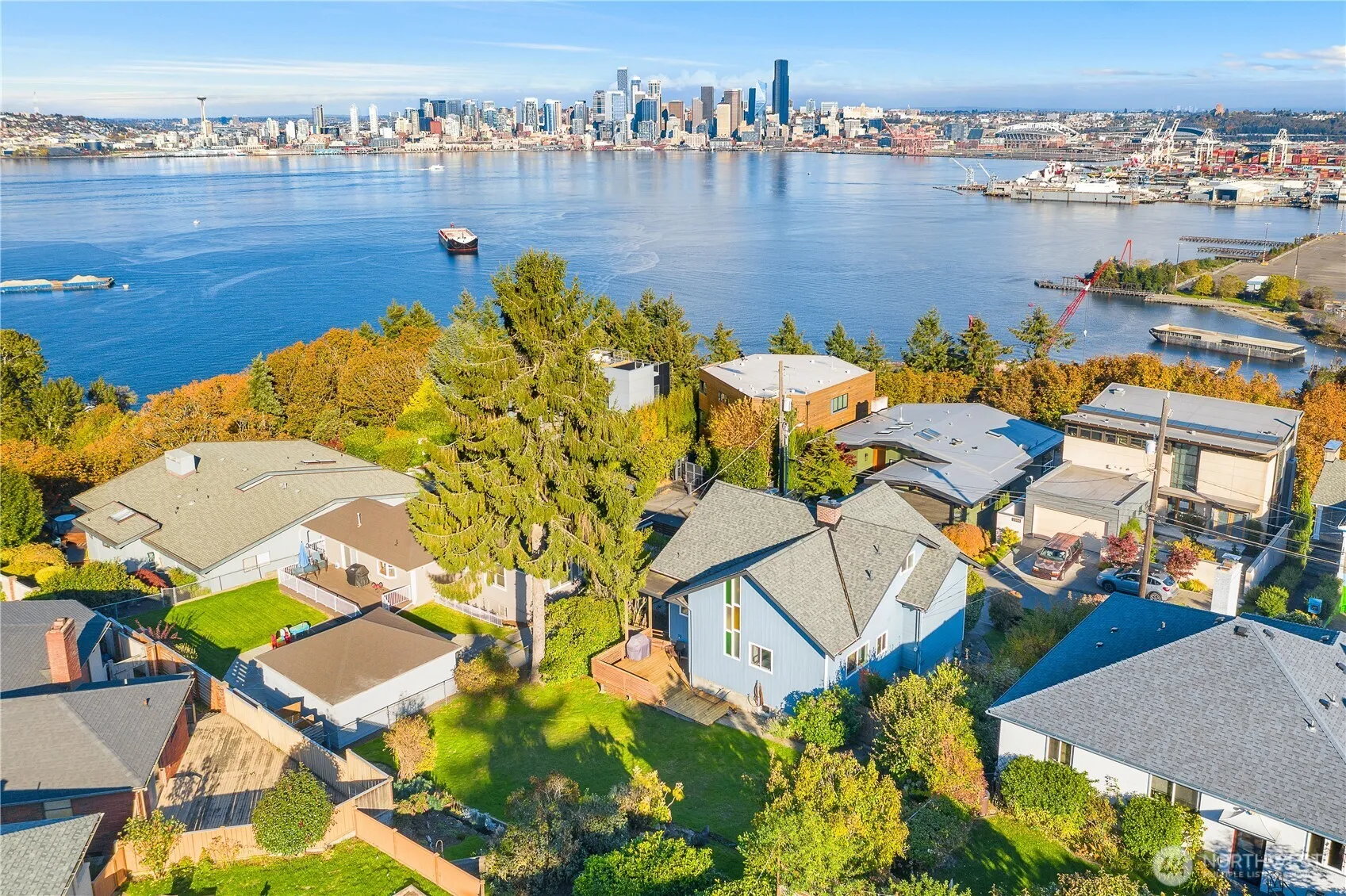 Property photo for 2301 37th Avenue Sw, Seattle