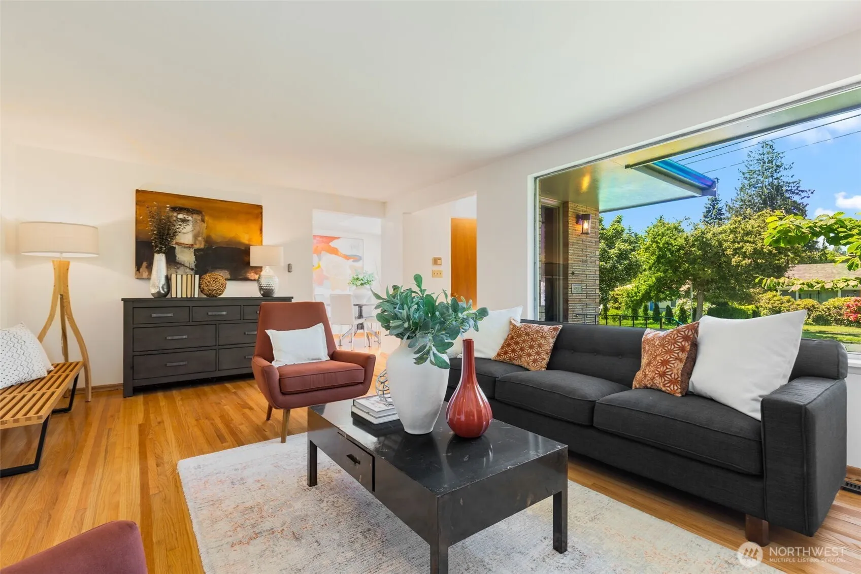 Property photo for 7008 25th Avenue Ne, Seattle photo 4