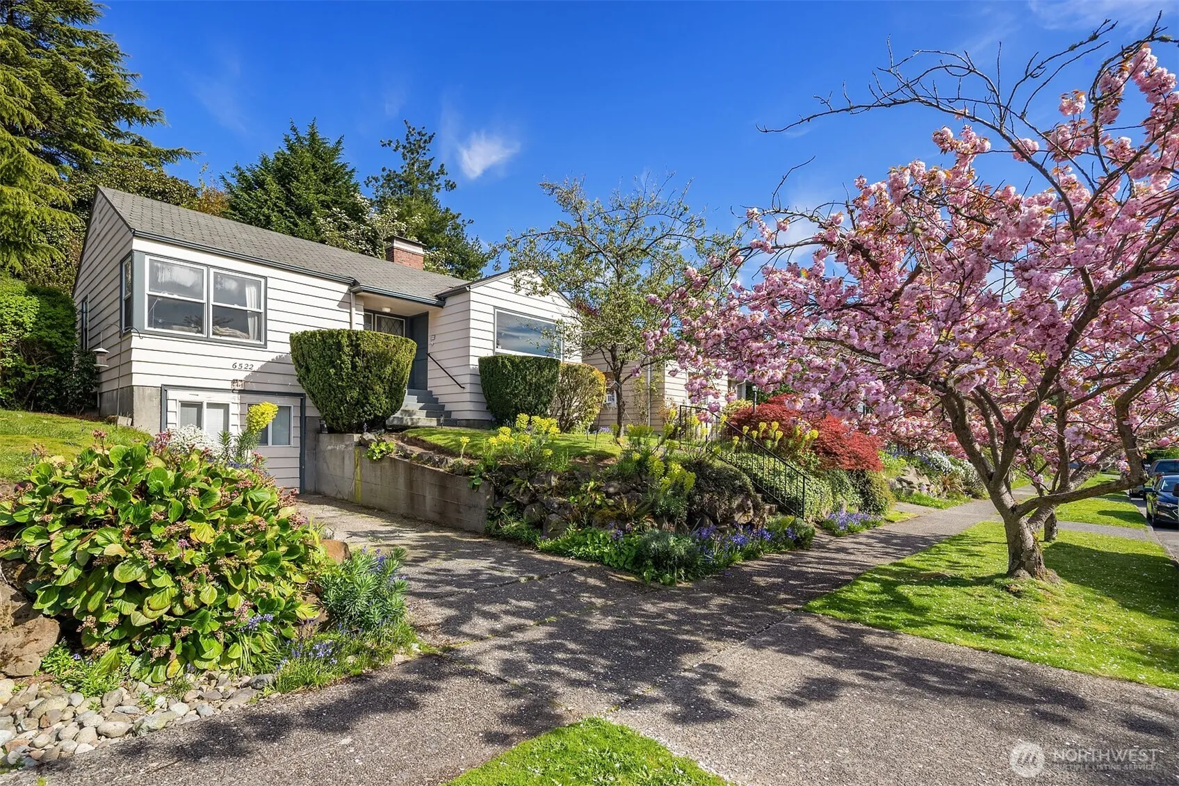 Property photo for 6522 42nd Avenue Ne, Seattle