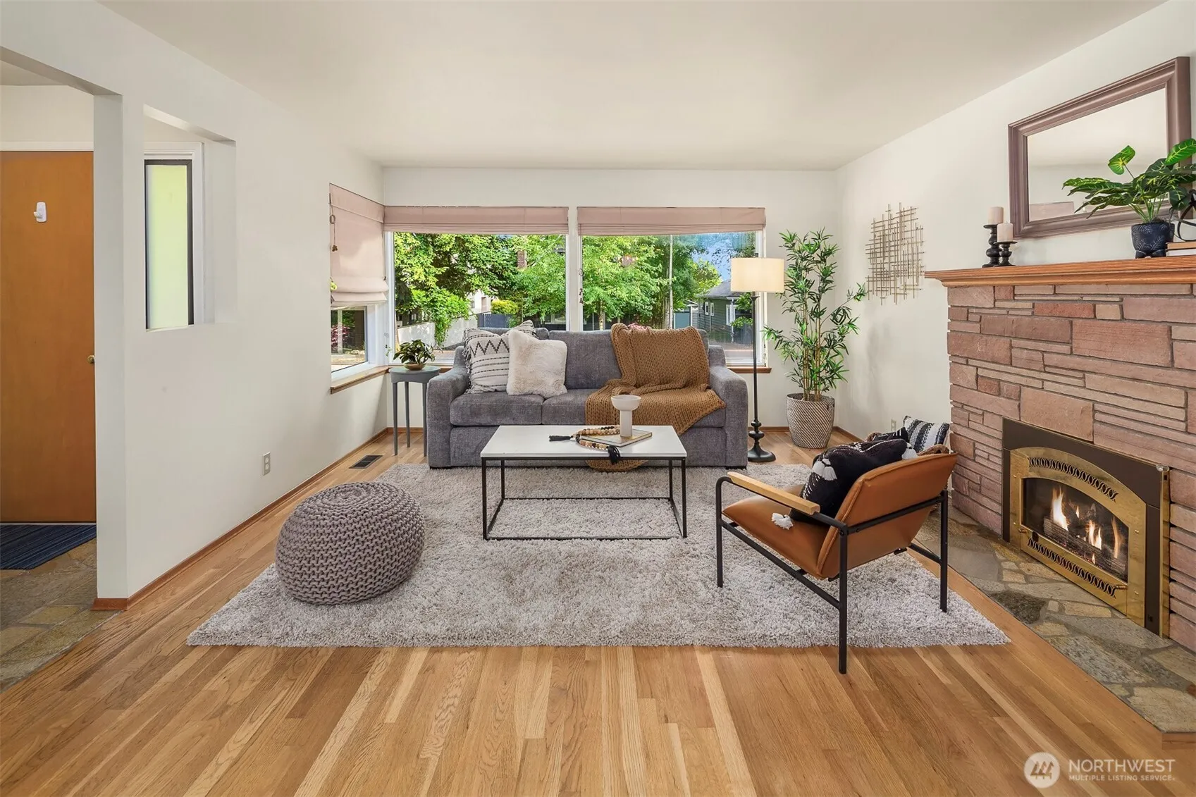 Property photo for 1226 Ne 89th St, Seattle photo 4