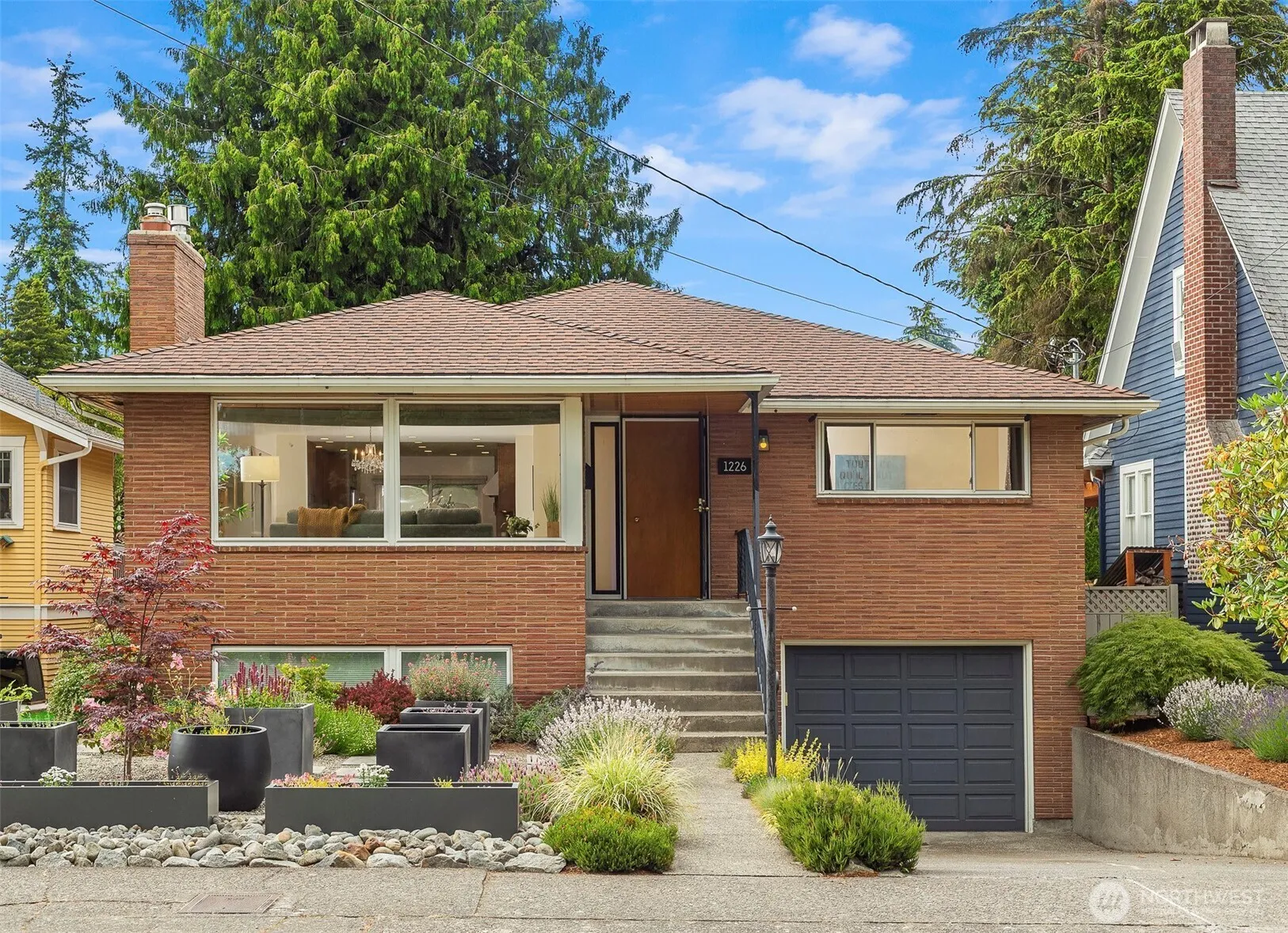 Property photo for 1226 Ne 89th St, Seattle
