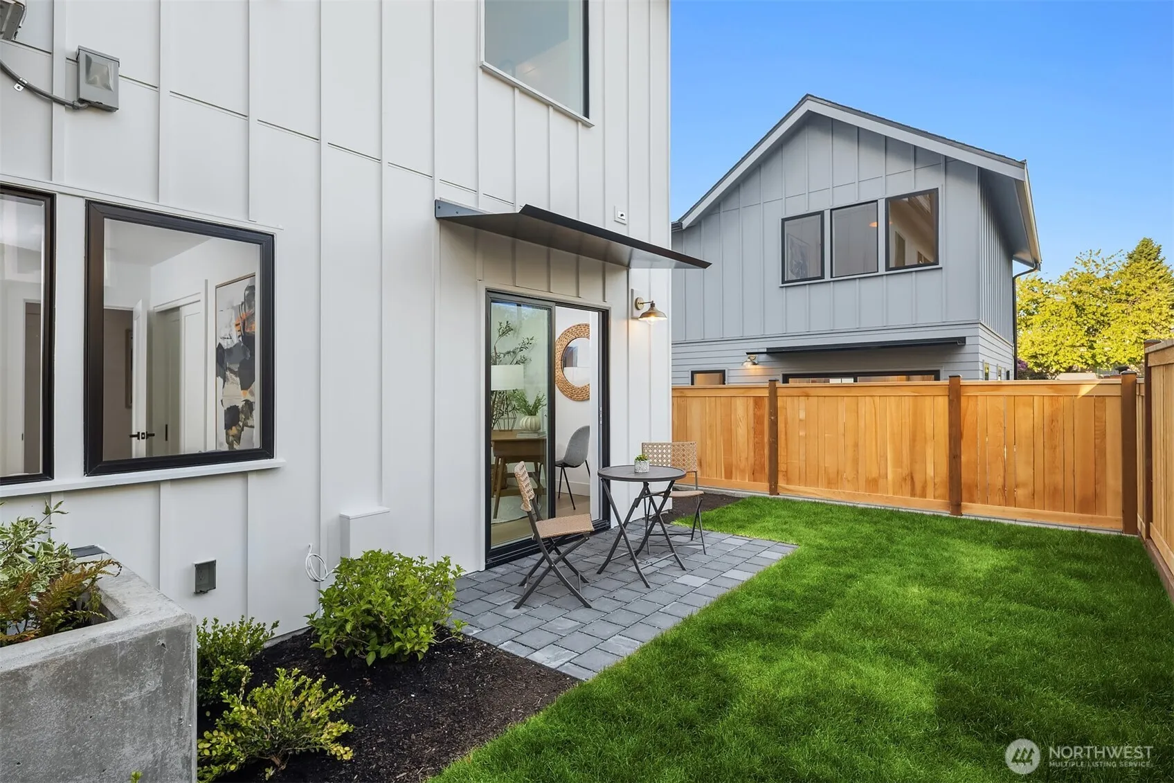 Property photo for 7736 30th Avenue Nw #b, Seattle photo 3