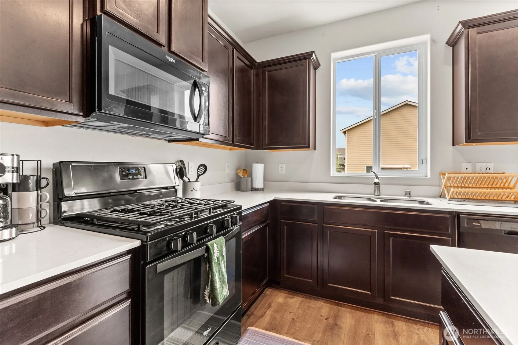 Property photo for 19108 Lipoma Avenue E, Puyallup photo 4