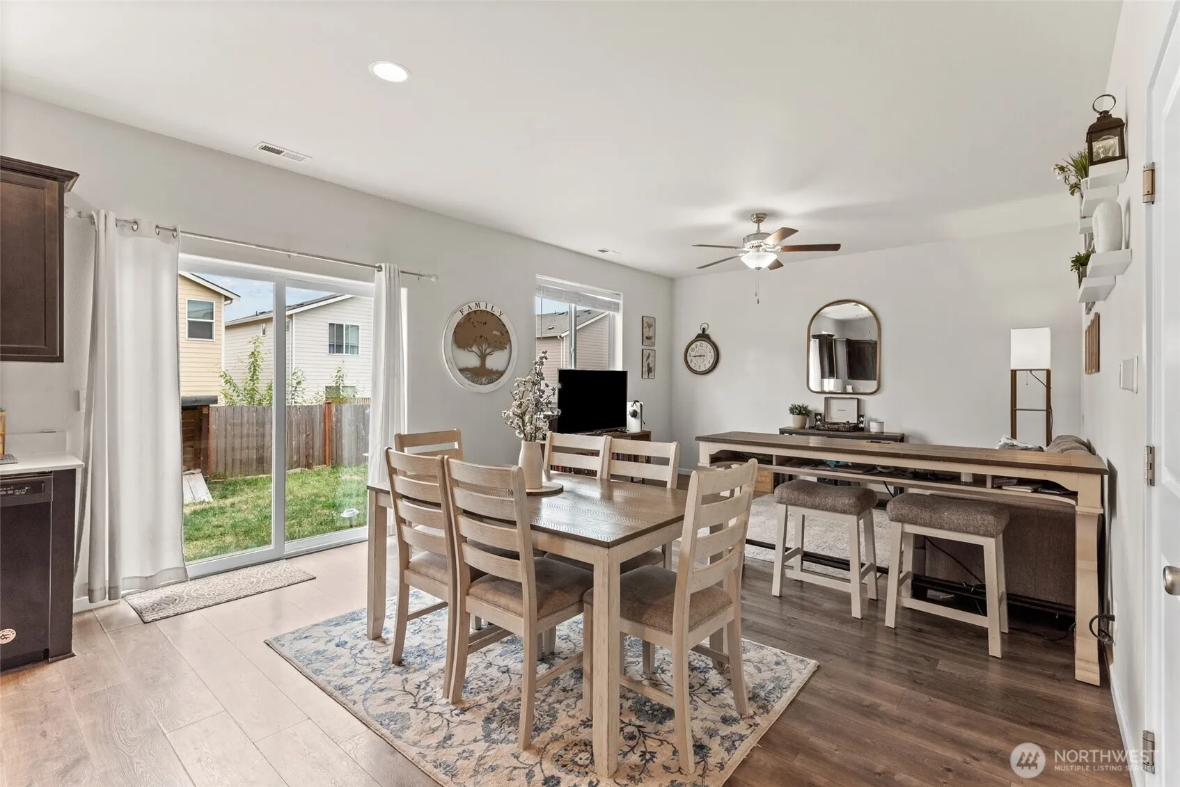 Property photo for 19108 Lipoma Avenue E, Puyallup photo 5