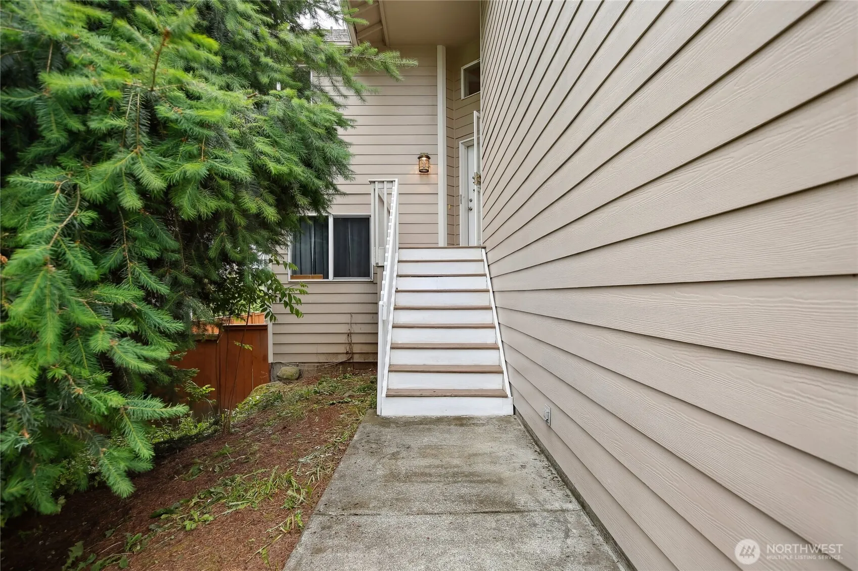 Property photo for 1114 E 57th Street, Tacoma photo 2