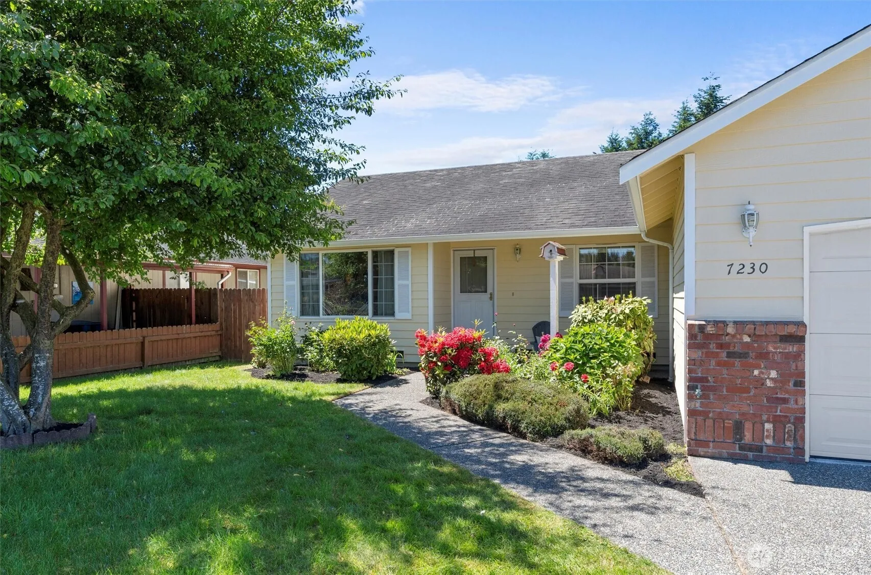 Property photo for 7230 64th Avenue Ne, Marysville photo 2