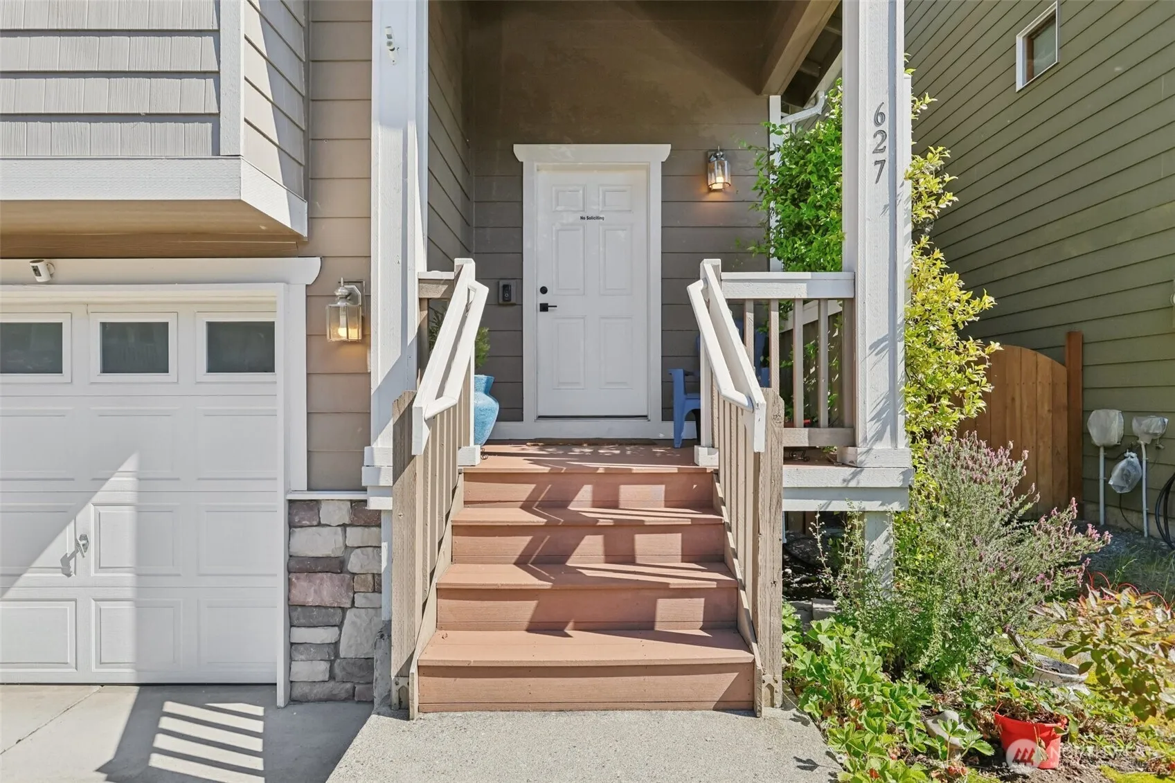 Property photo for 627 95th Court Se #2, Everett photo 2