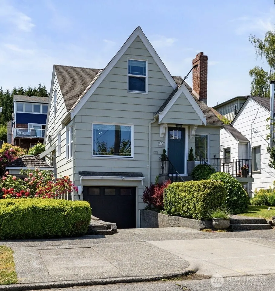 Property photo for 3457 37th Avenue Sw, Seattle