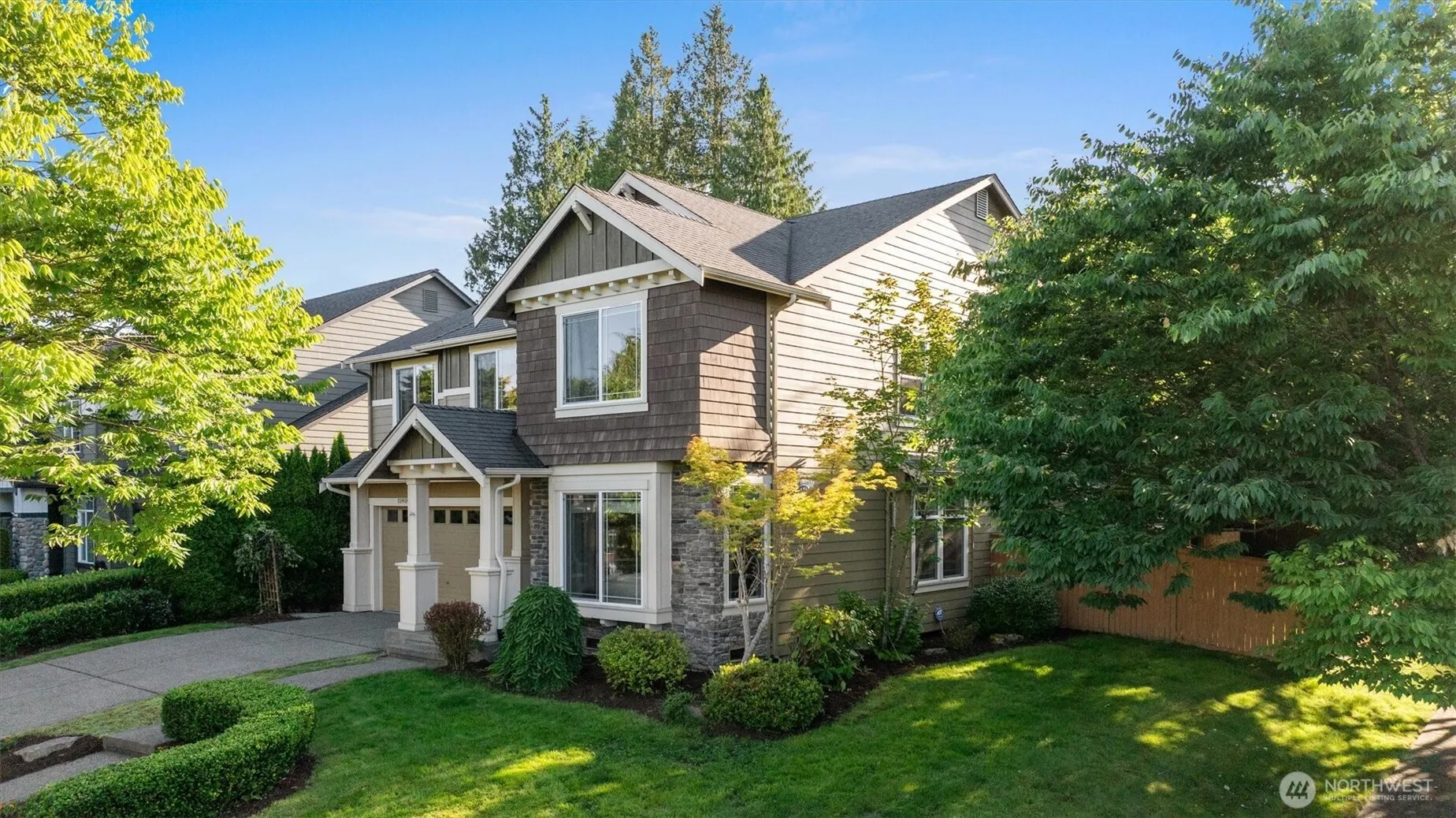 Property photo for 15918 35th Drive Se, Bothell photo 3