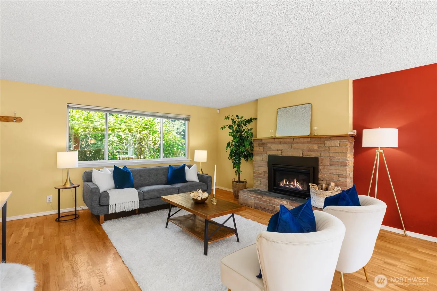 Property photo for 8438 7th Avenue Sw, Seattle photo 3