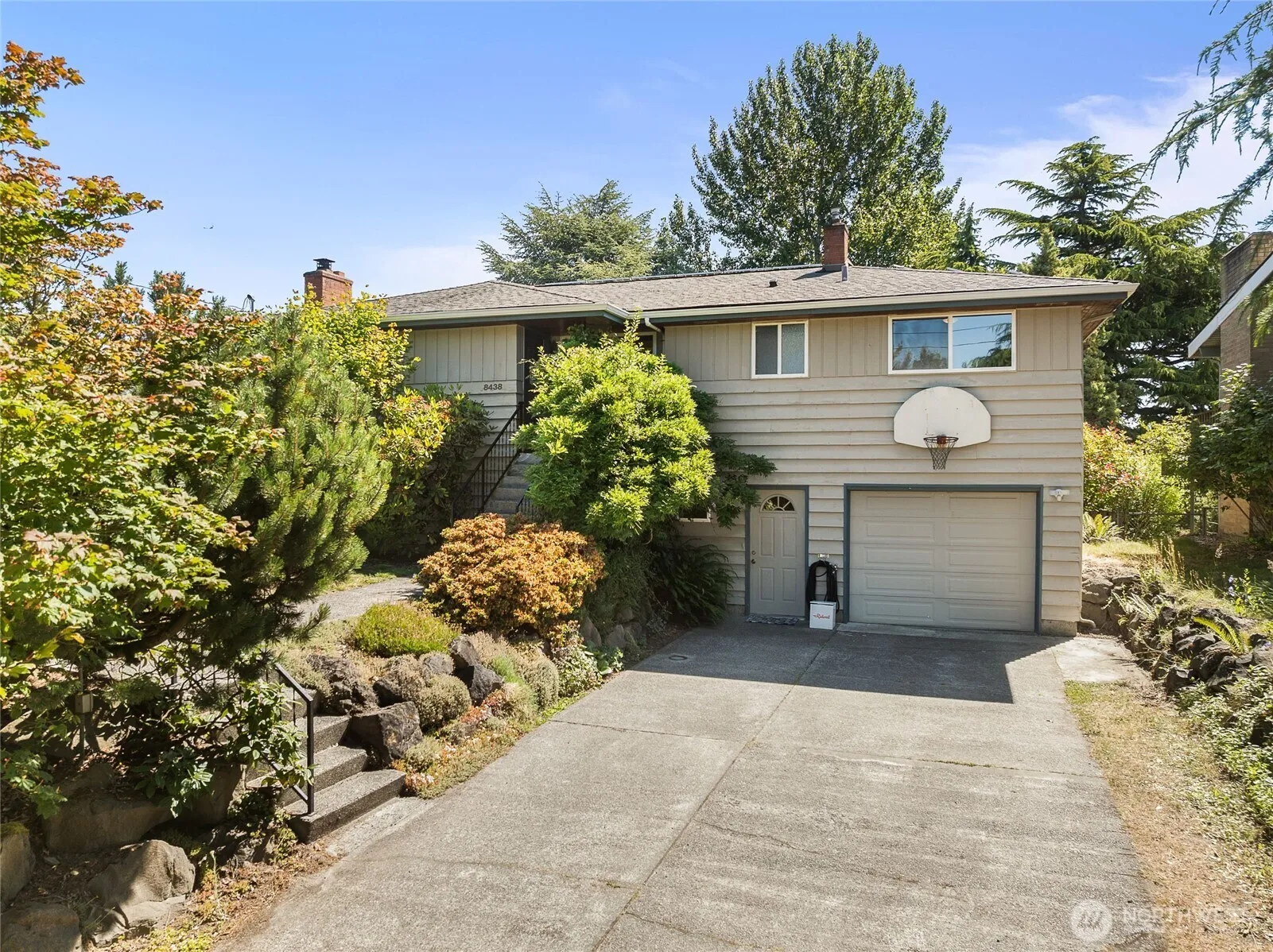 Property photo for 8438 7th Avenue Sw, Seattle