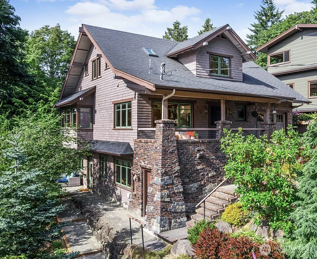 Property photo for 4120 Sw Othello Street, Seattle