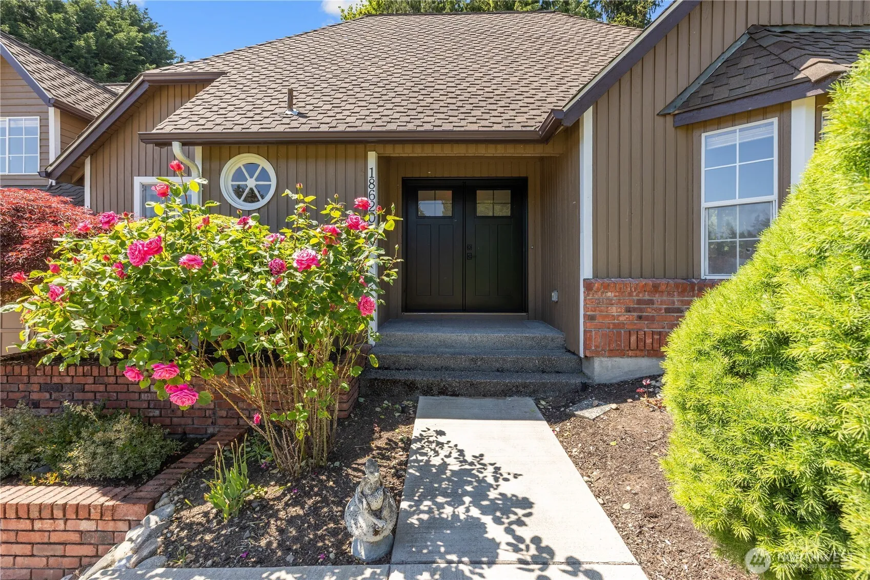 Property photo for 18620 29th Avenue Se, Bothell photo 2