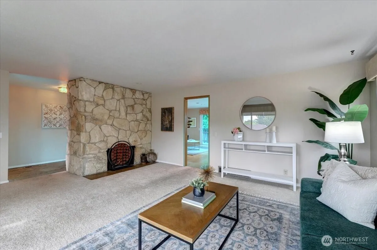 Property photo for 11847 78th Avenue S, Seattle photo 3