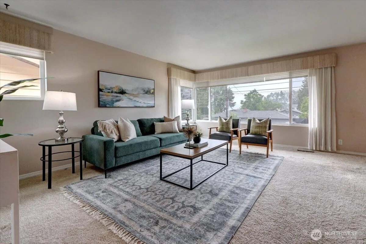 Property photo for 11847 78th Avenue S, Seattle photo 2
