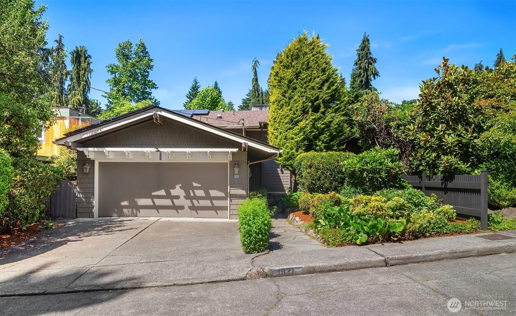 Property photo for 1921 37th Place E, Seattle
