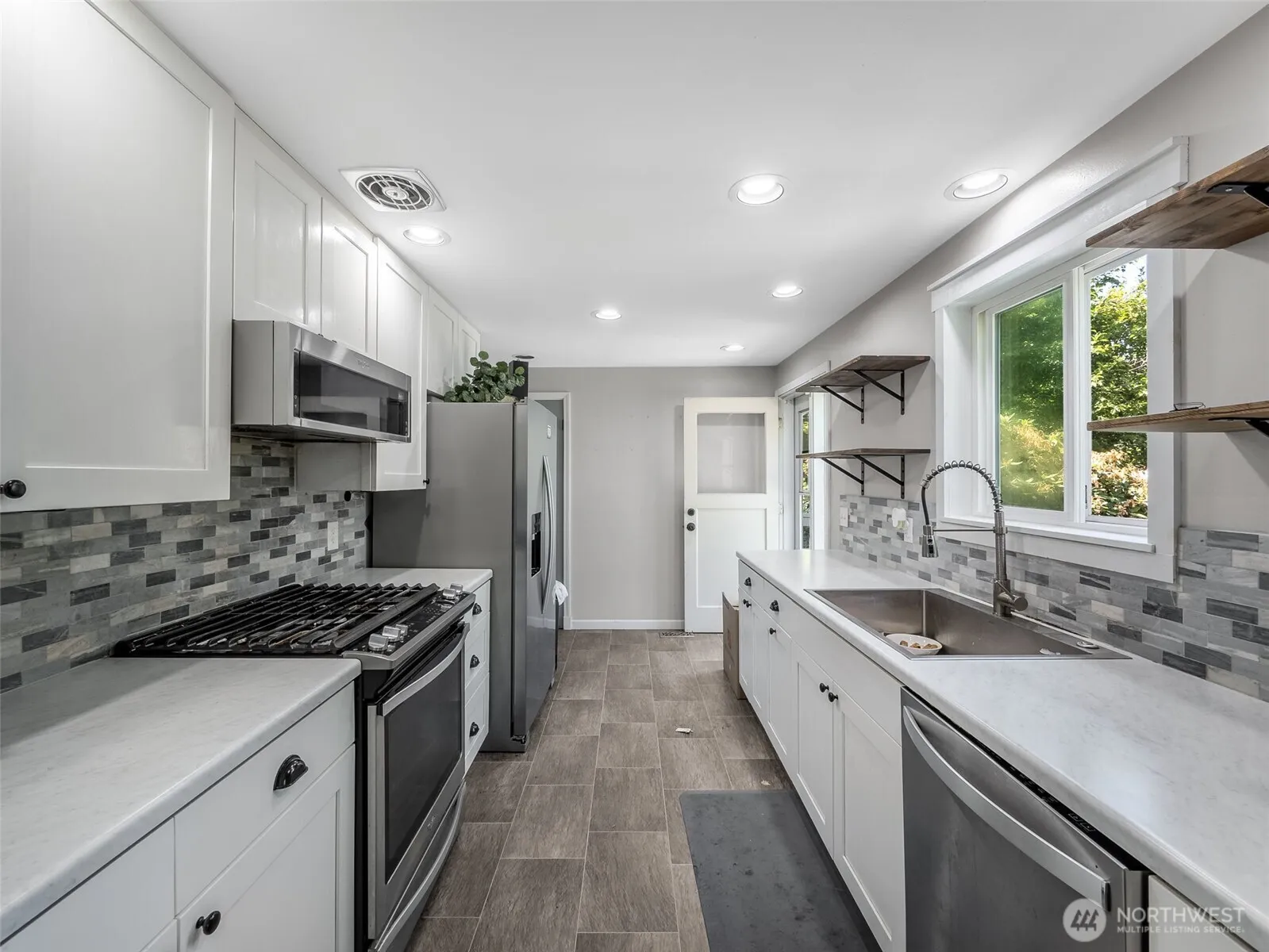 Property photo for 2134 Sw 339th Street, Federal Way photo 4