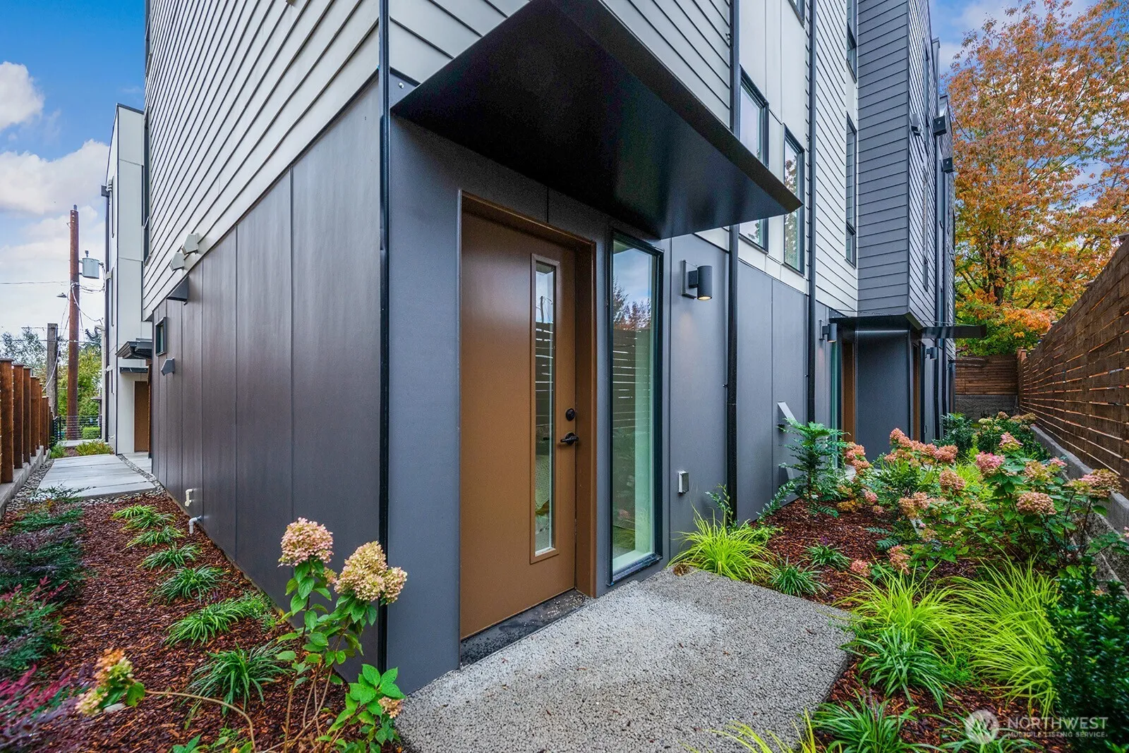 Property photo for 8324 16th Avenue Nw #a, Seattle photo 4