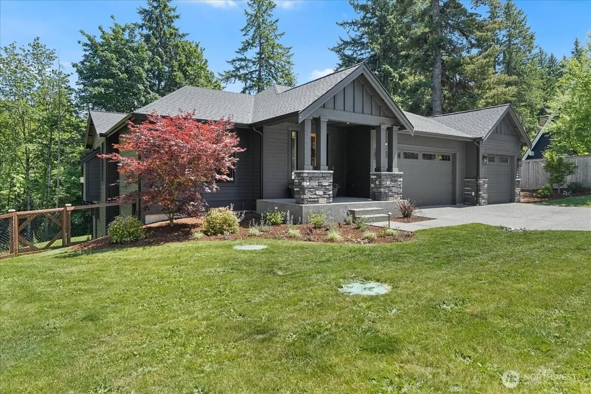 Property photo for 12813 36th Court Ave Nw, Gig Harbor photo 3